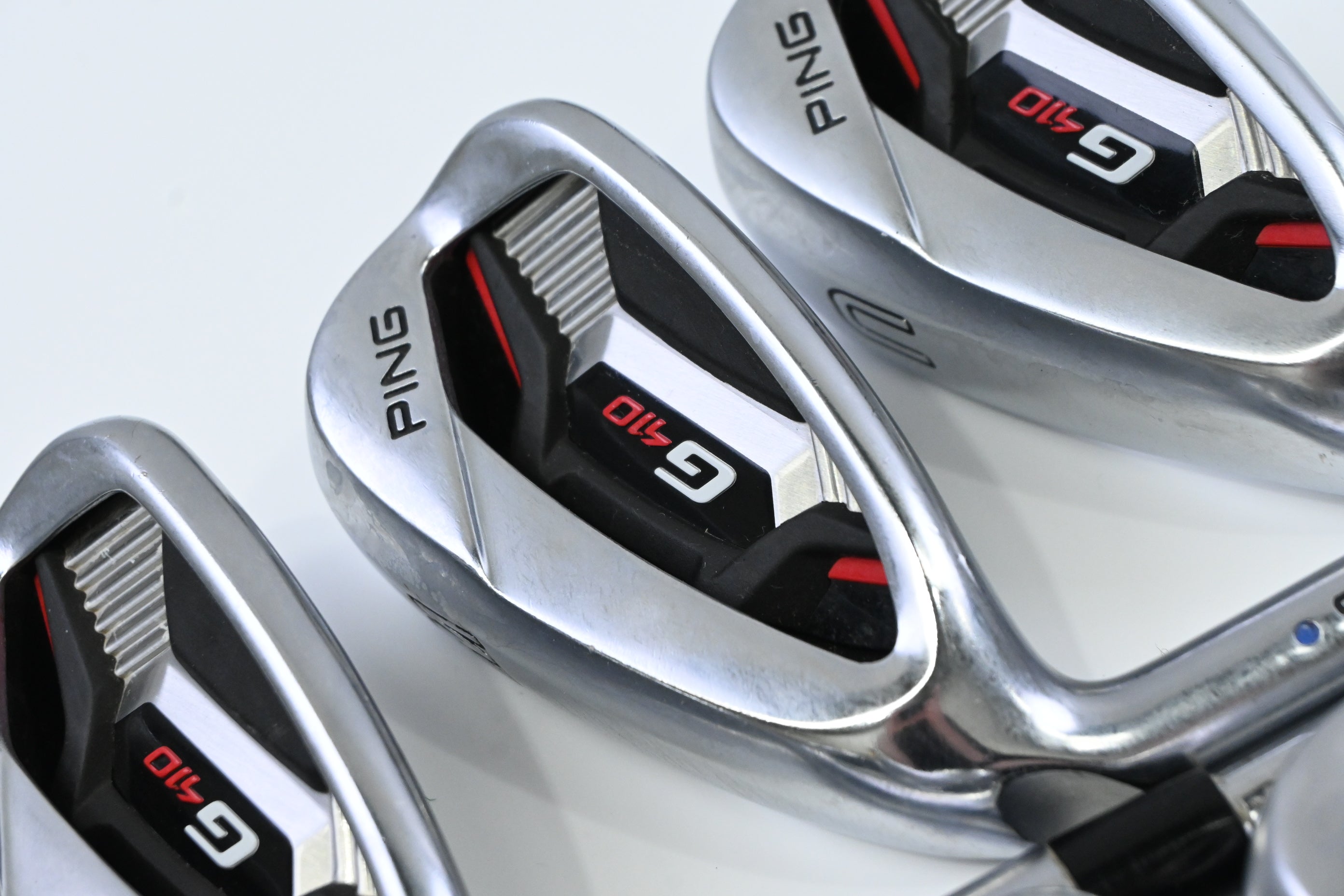 Left Hand Ping G410 Irons / 5-PW+UW / Blue Dot / Regular Flex Dynamic Gold 105
