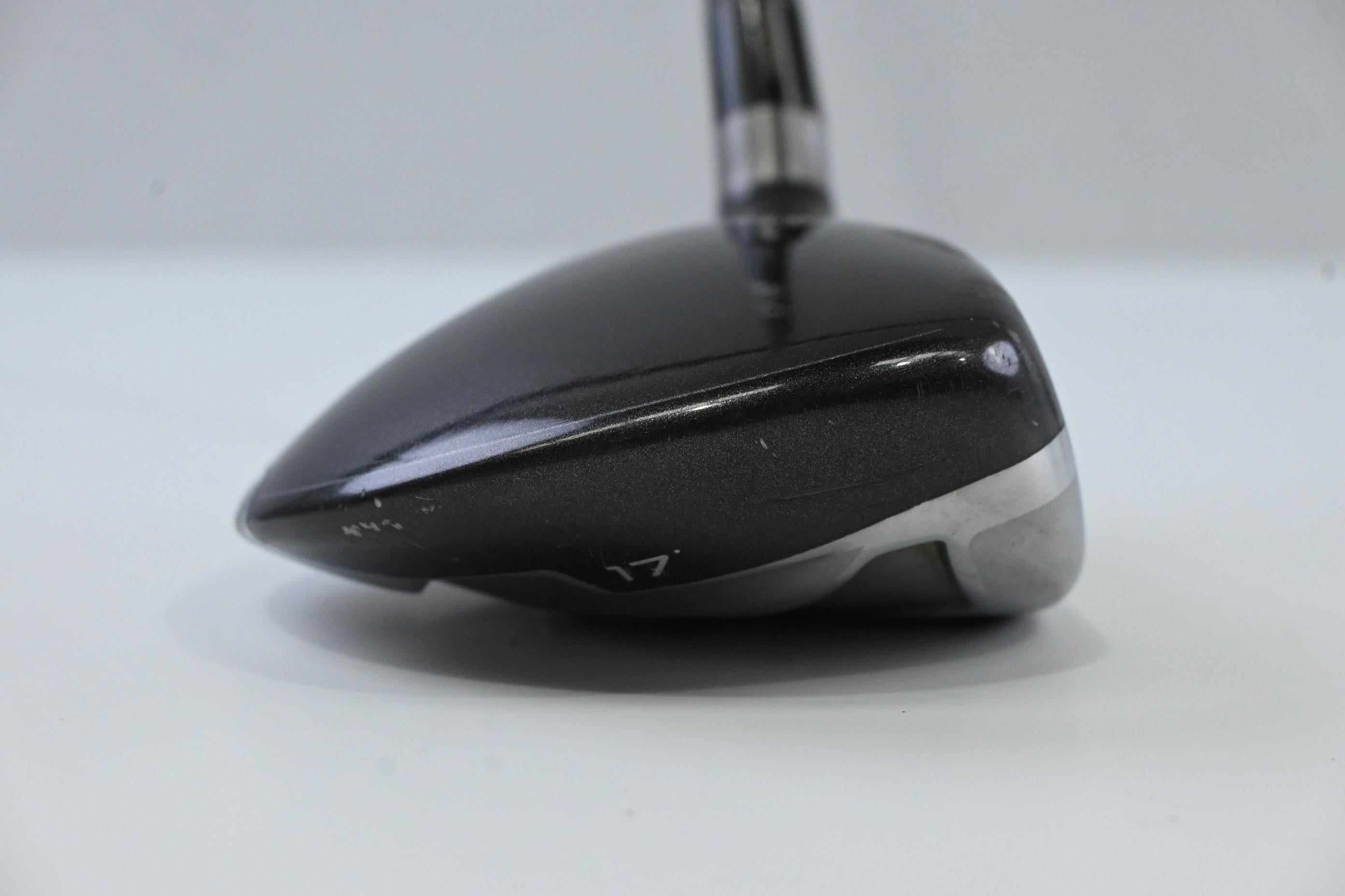 Taylormade SLDR #3 Wood / 17 Degree / Regular Flex Fujikura Speeder 77 Shaft