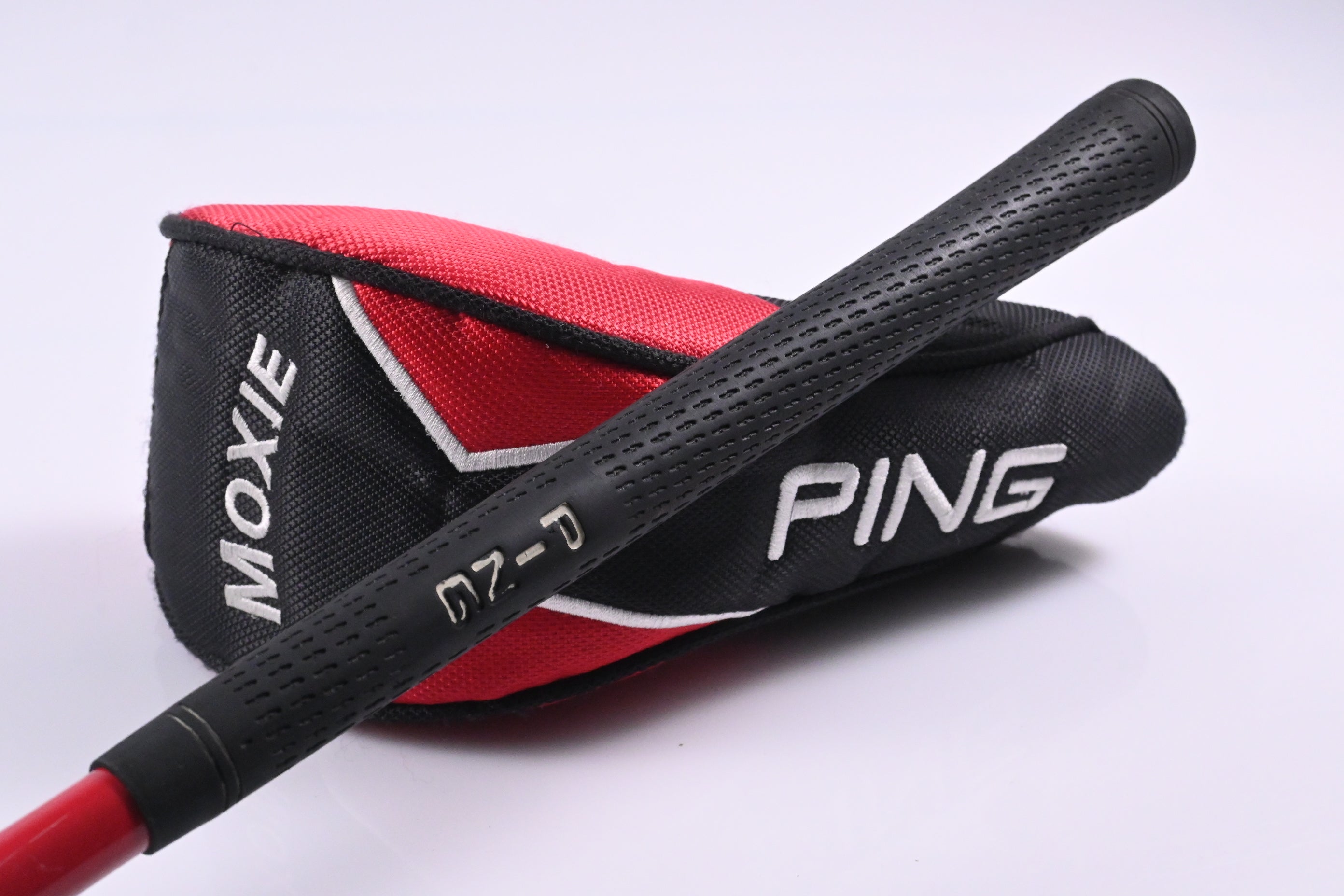 Junior Ping Moxie #4 Hybrid / 30 Degree / Junior Flex Ping Moxie Shaft