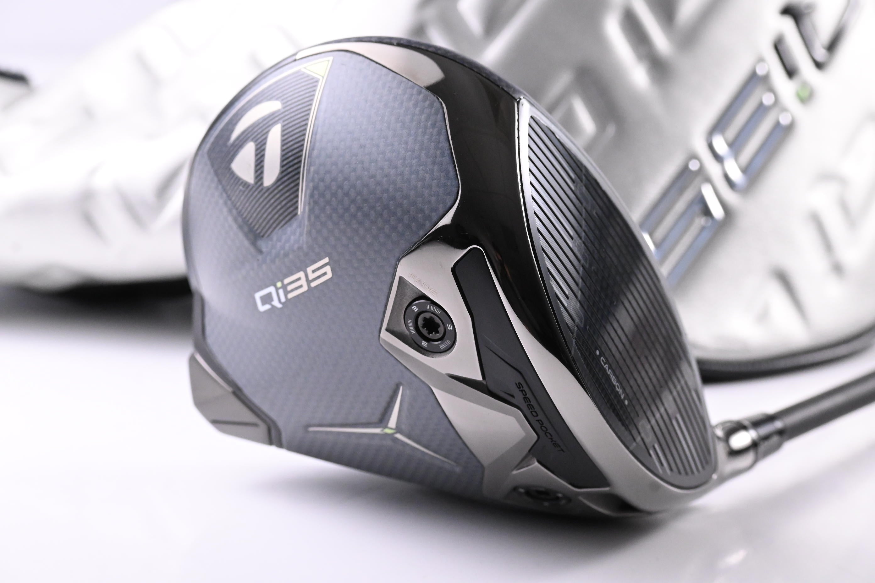 Taylormade Qi35 LS Driver / 9 Degree / Stiff Flex Kai'li CB Blue Dark Waves 60