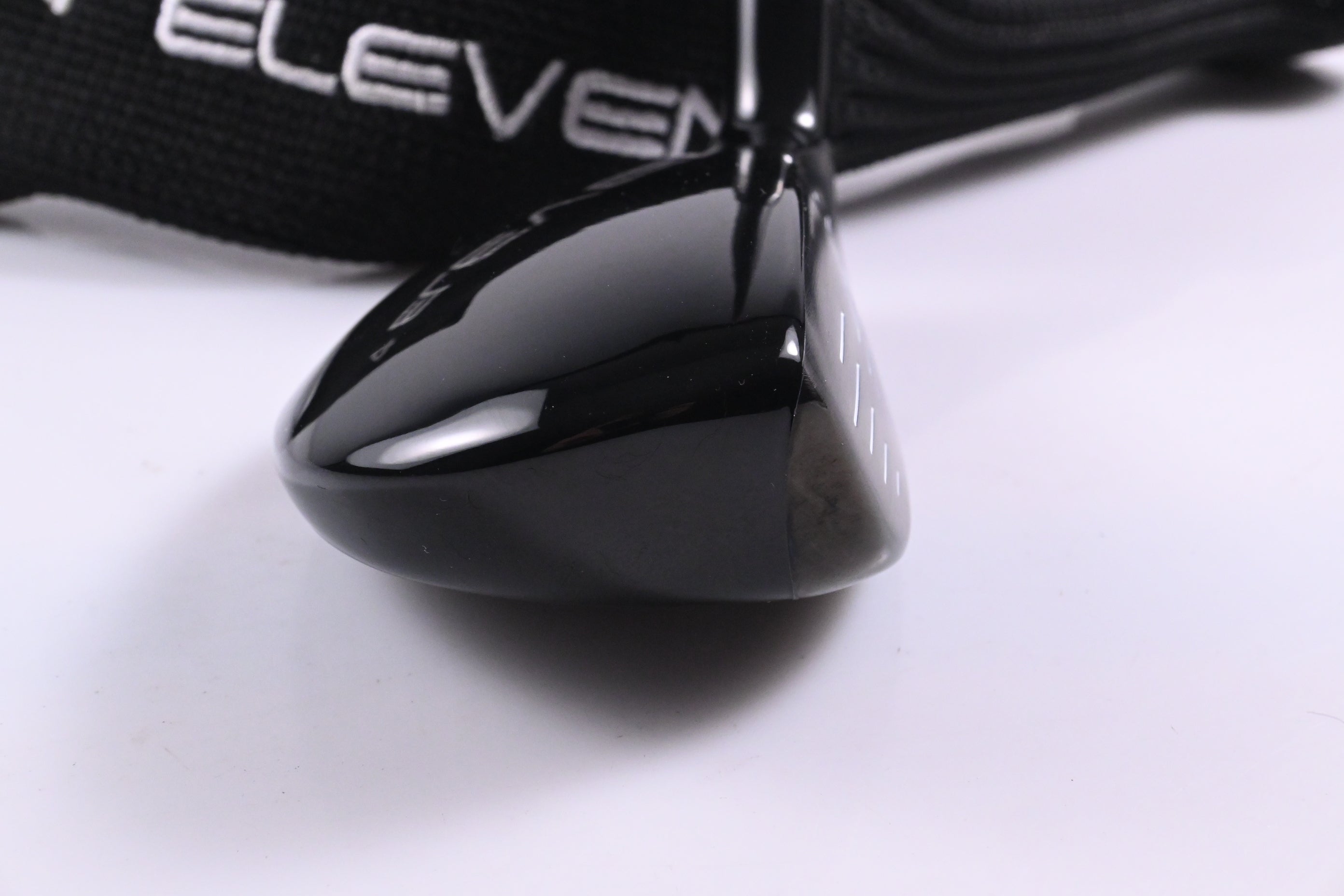 Eleven #4 Hybrid / 21 Degree / Regular Flex KBS TGI 70 Shaft