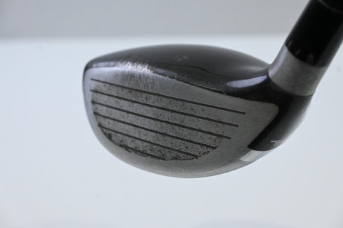 Taylormade SLDR #3 Wood / 17 Degree / Regular Flex Fujikura Speeder 77 Shaft