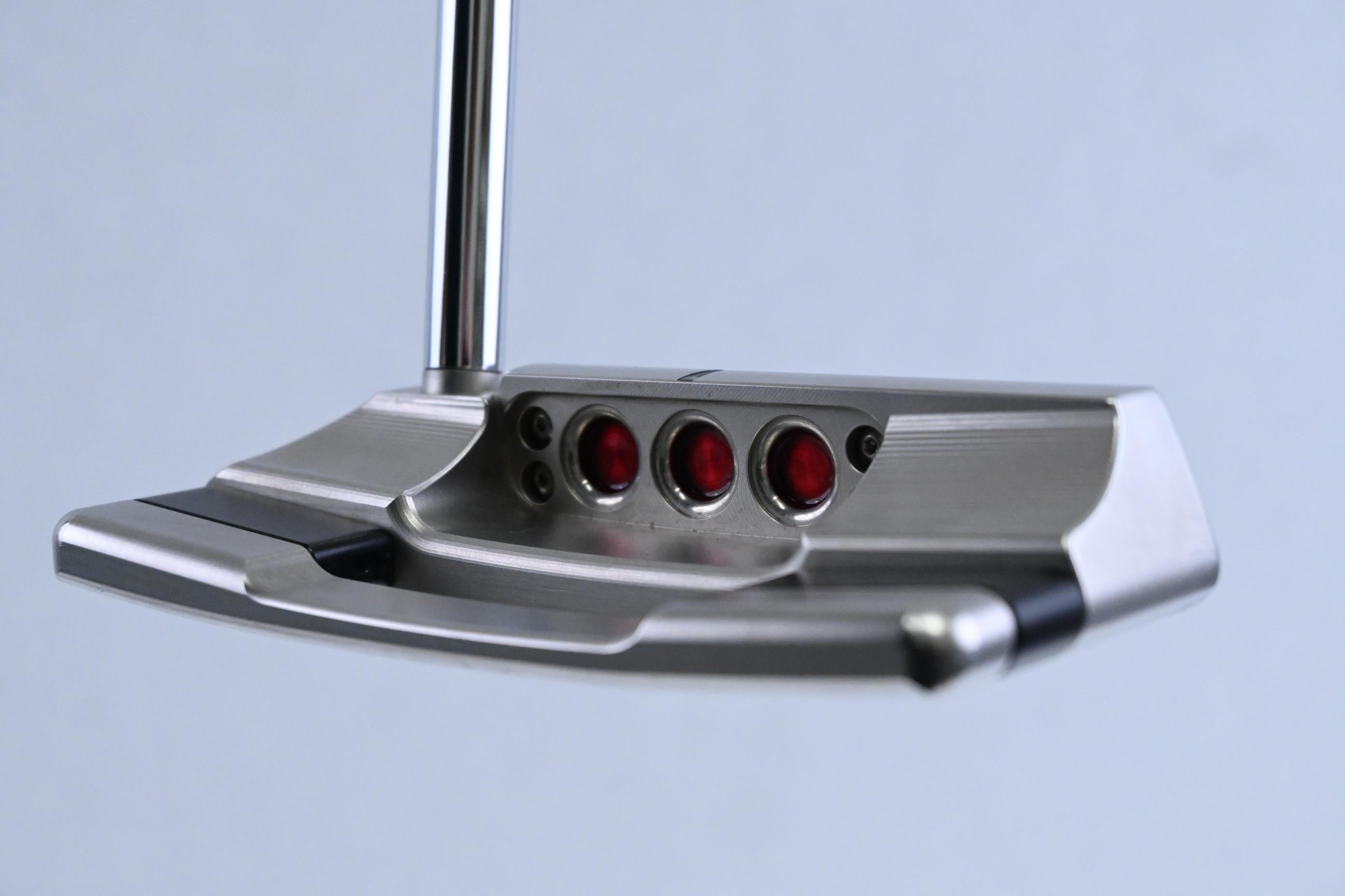 Scotty Cameron 2025 Studio Style Squareback Putter / 34 Inch