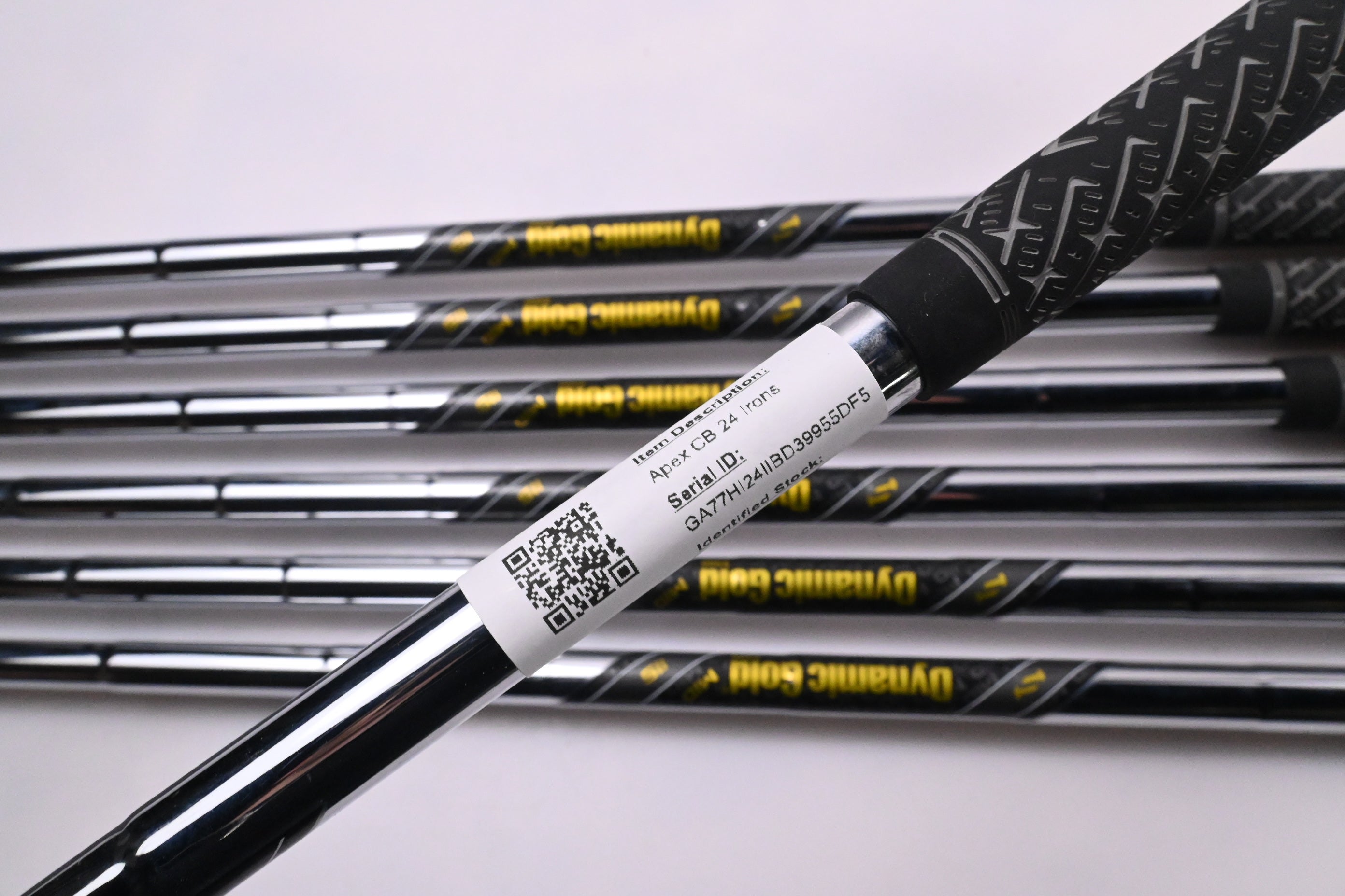 Callaway Apex CB 24 Irons / 4-PW / Stiff Flex Dynamic Gold Mid S300 115 Shaft