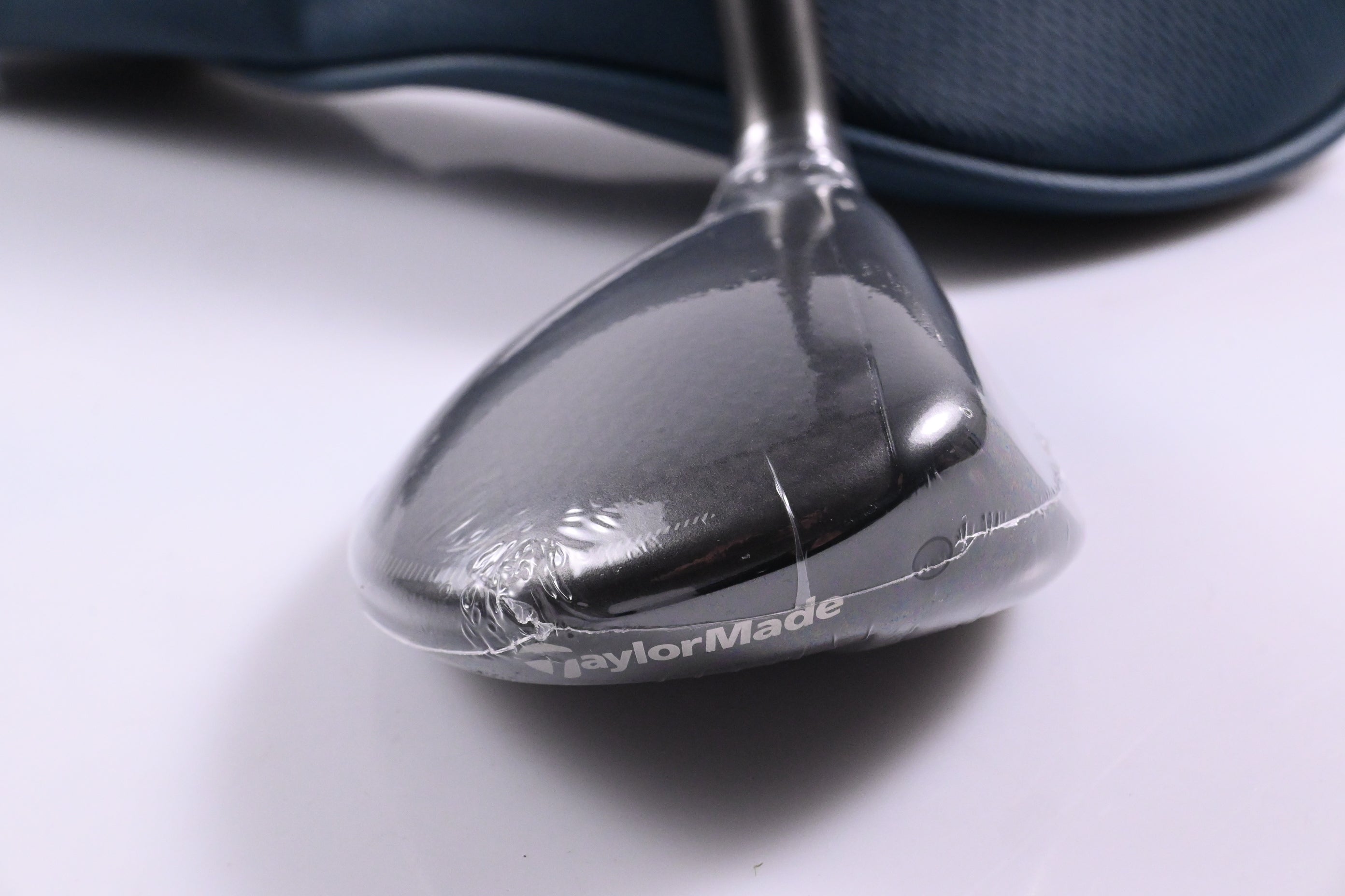 Taylormade Qi4D Max #5 Hybrid / 26 Degree / Regular Flex Reax 50 Shaft