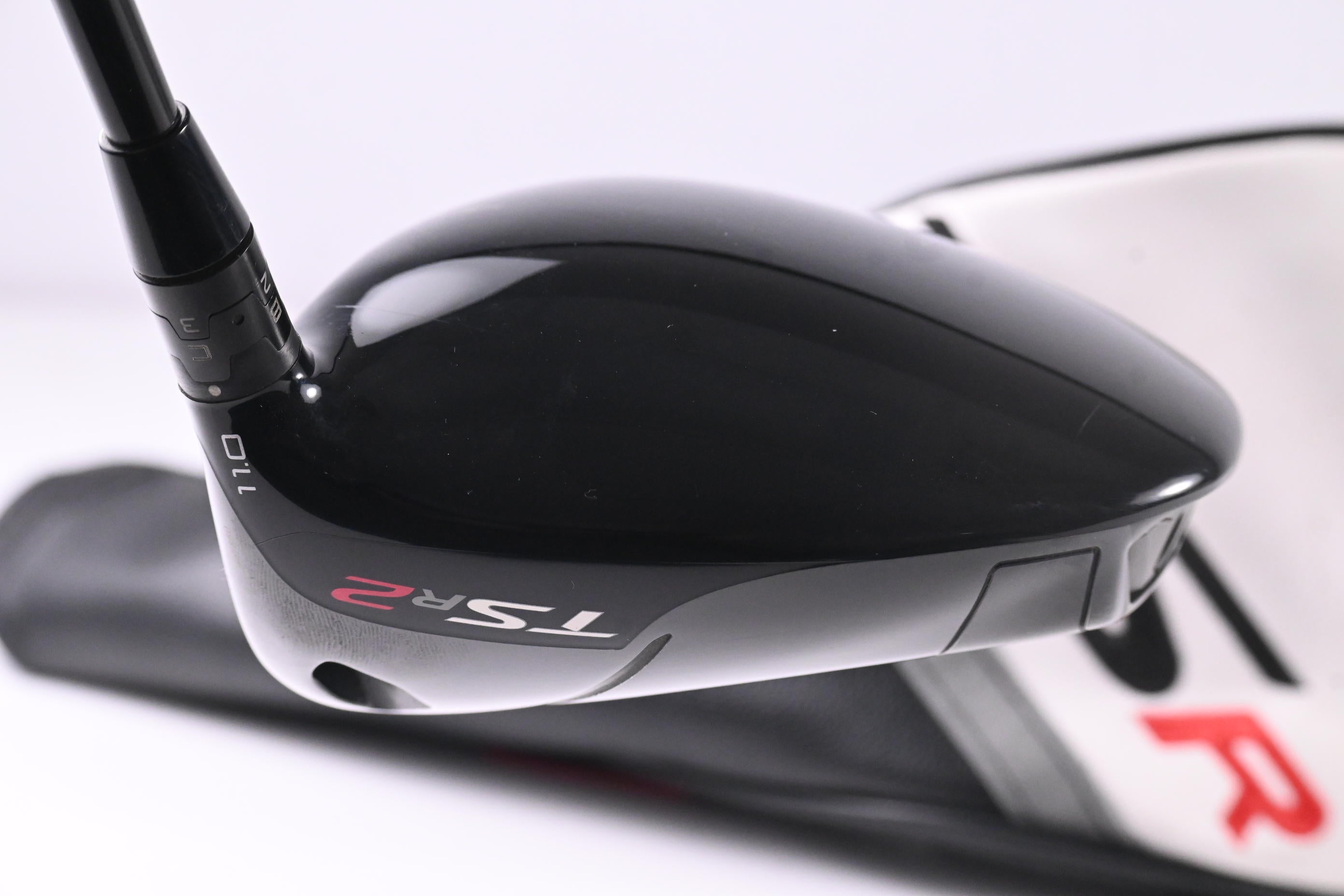 Titleist TSR2 Driver / 11 Degree / Regular Flex HZRDUS Smoke RDX 60 Shaft