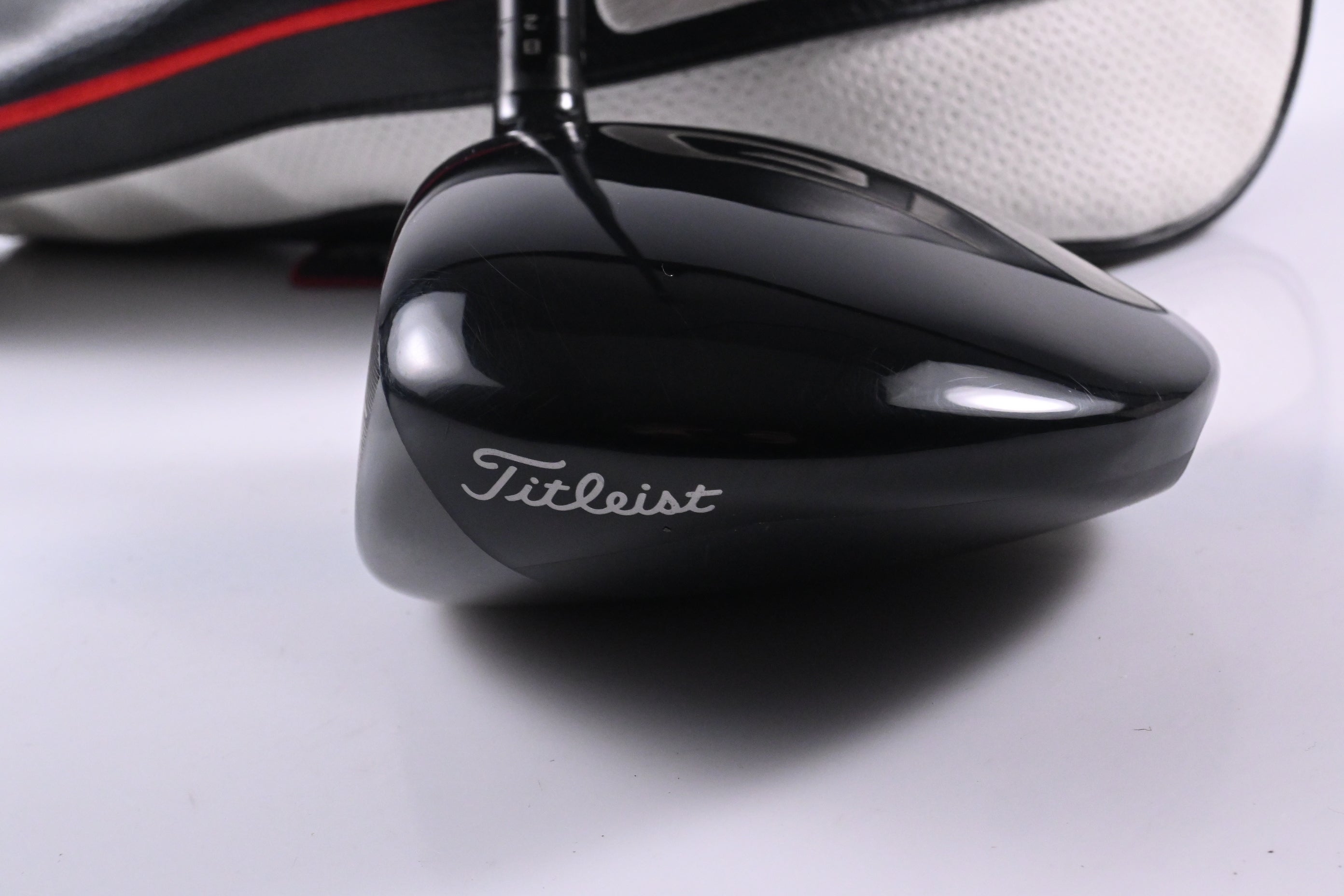 Left Hand Titleist GT2 Driver / 10 Degree / Regular Flex Tensei 1K Blue 55 Shaft
