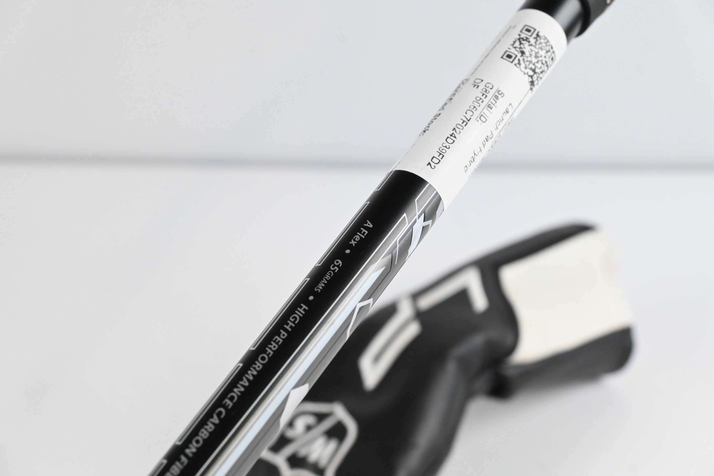 Wilson Launch Pad #3 Hybrid / 19.5 Degree / Senior Flex Helium Black 65 Shaft