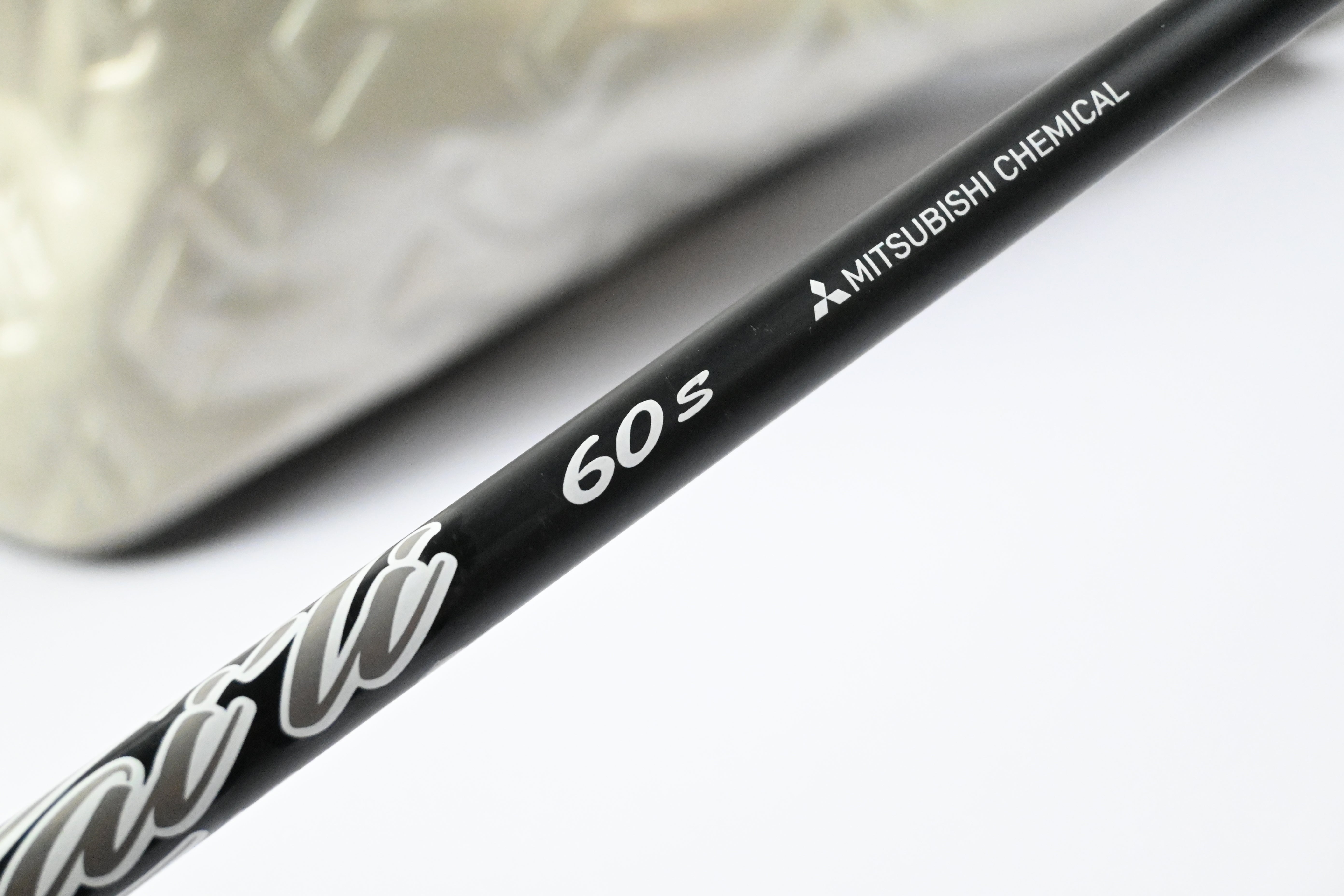Taylormade Qi35 Driver / 9 Degree / Stiff Flex Kai'li Dark Waves White 60