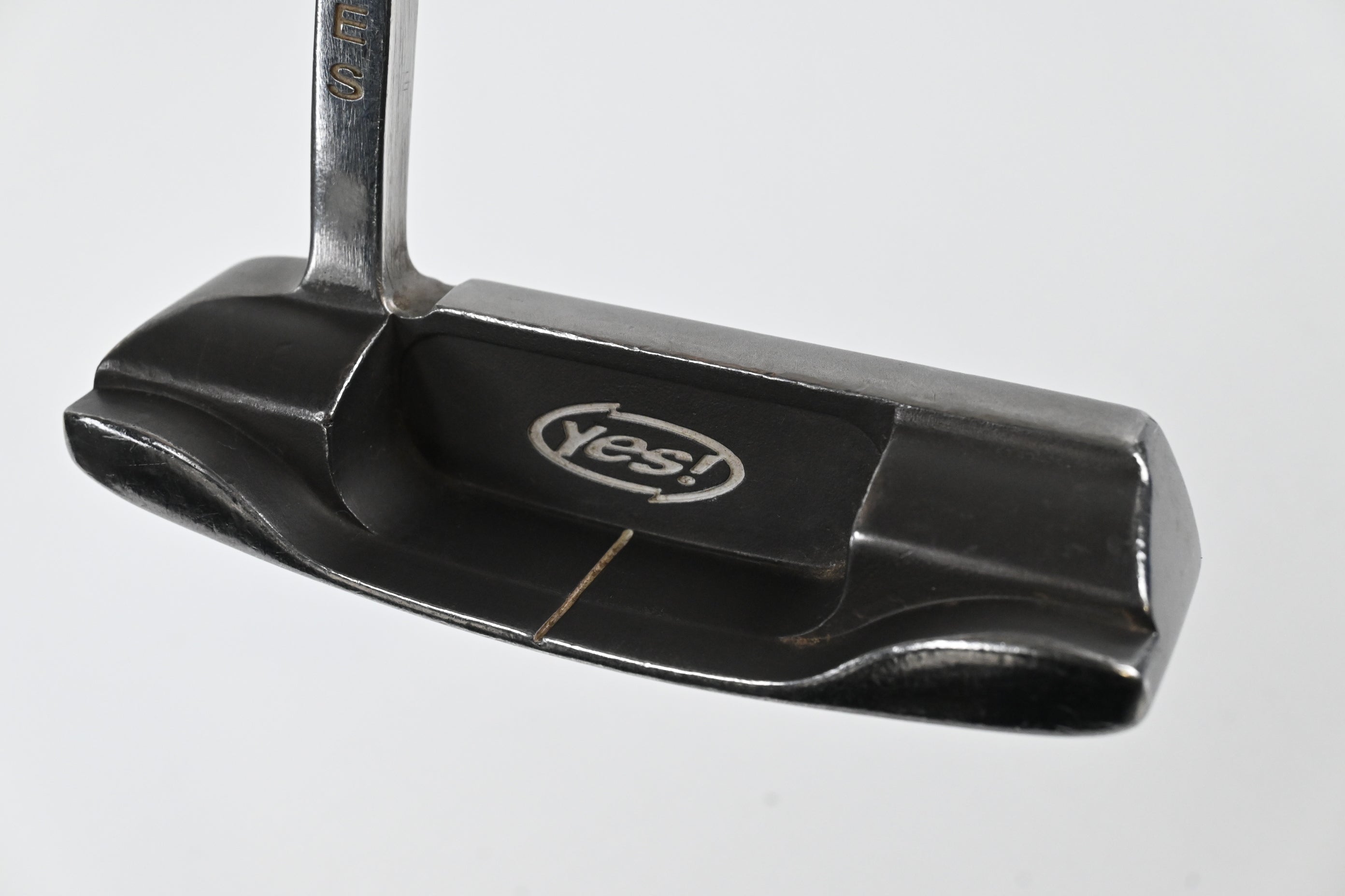 Yes! C-Groove Dianna Putter / 34 Inch