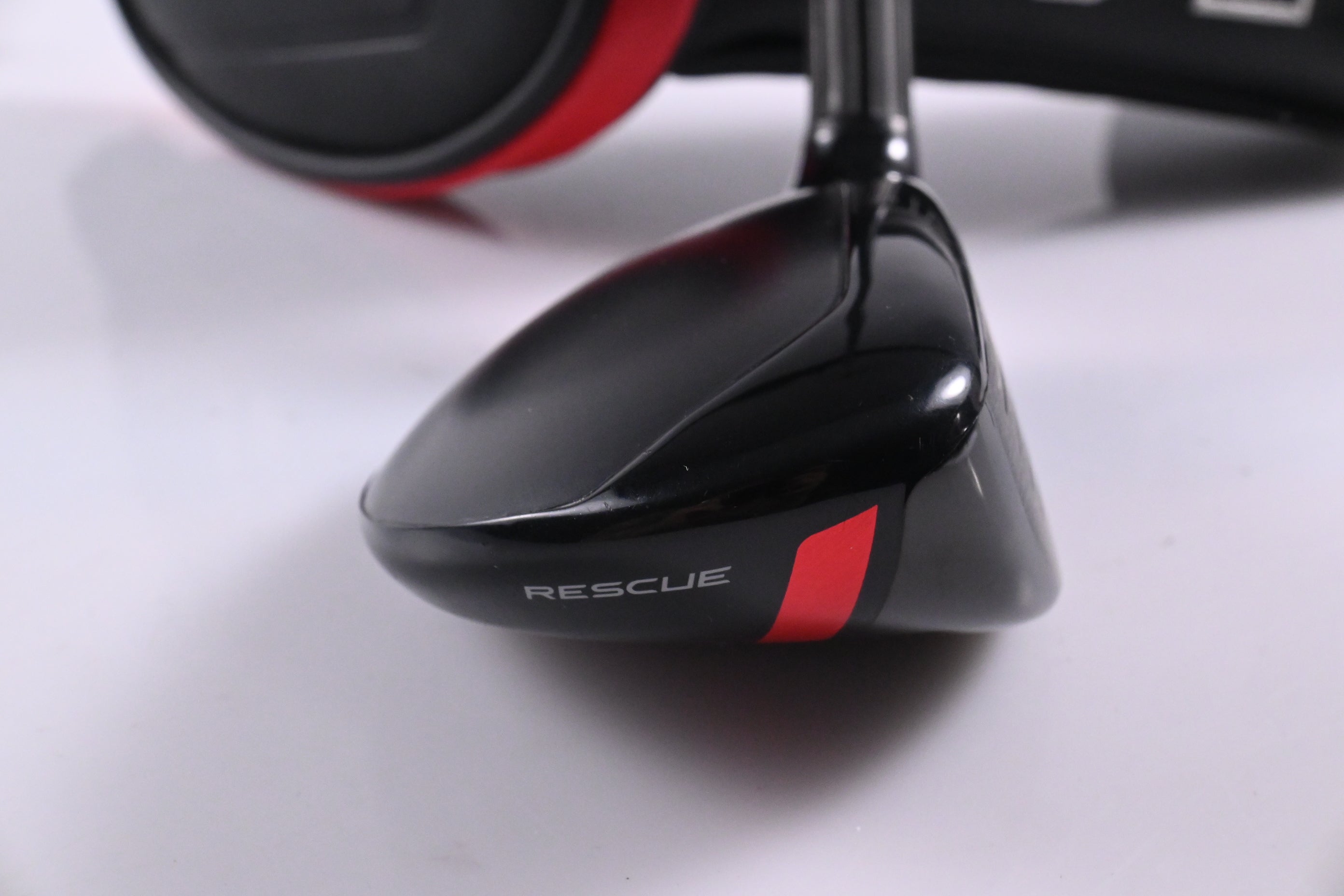 Taylormade Stealth #3 Hybrid / 19 Degree / X-Flex HZRDUS Smoke RDX Red 80 Shaft