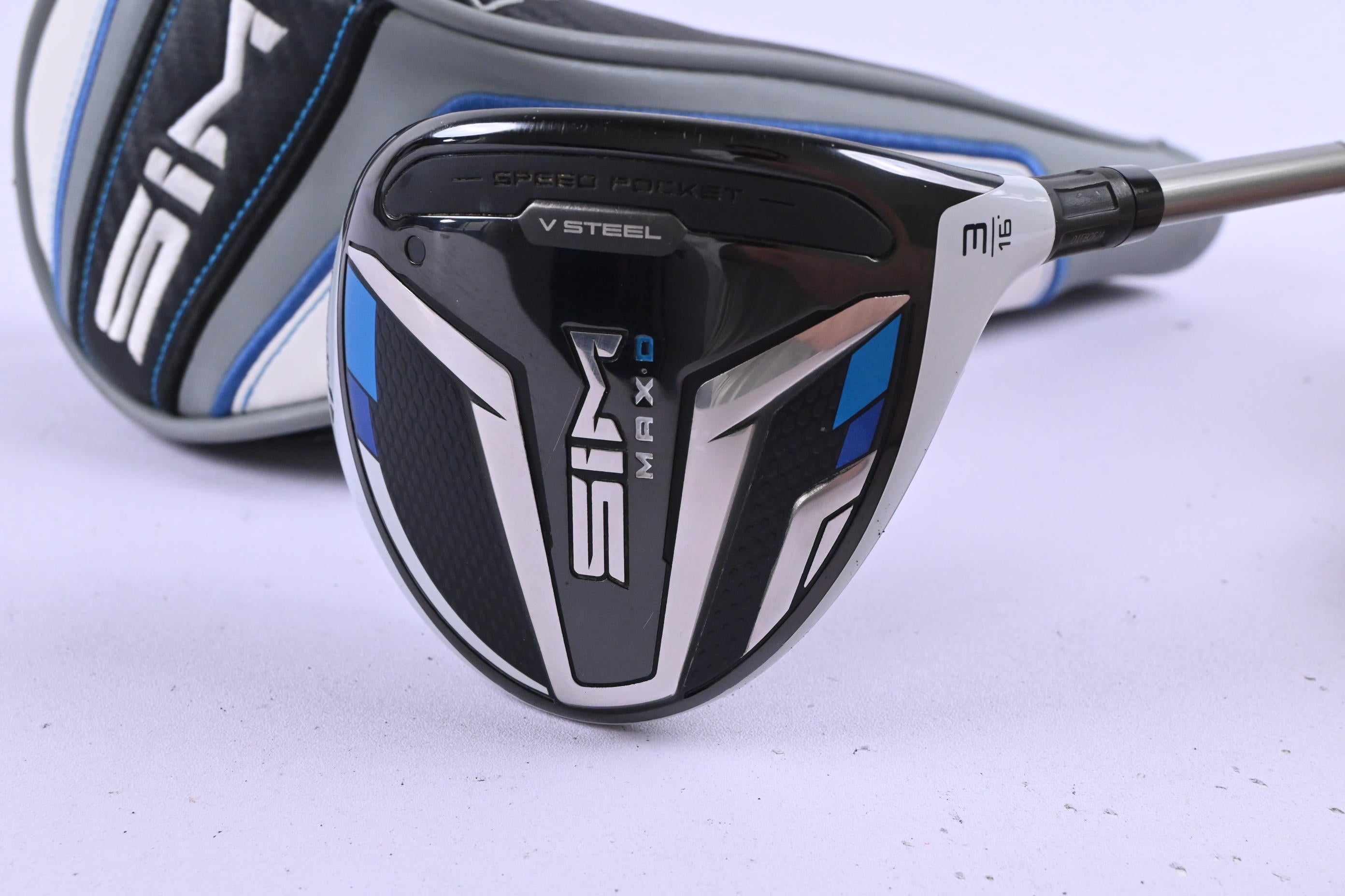 Taylormade SIM Max D #3 Wood / 16 Degree / Regular Flex UST Helium 5 Shaft