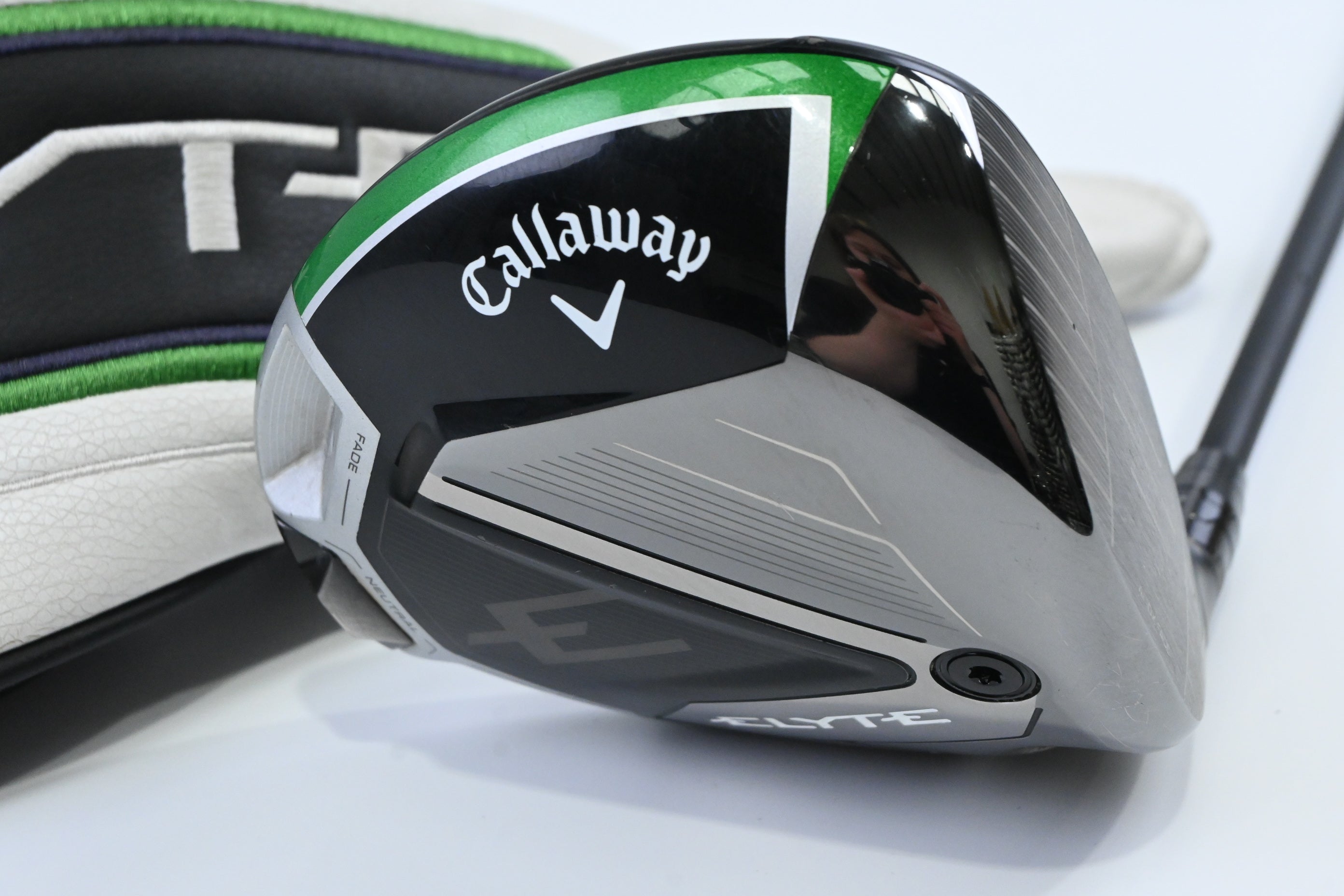 Callaway Elyte Driver / 10.5 Degree / Regular Flex Vanquish 4 Shaft