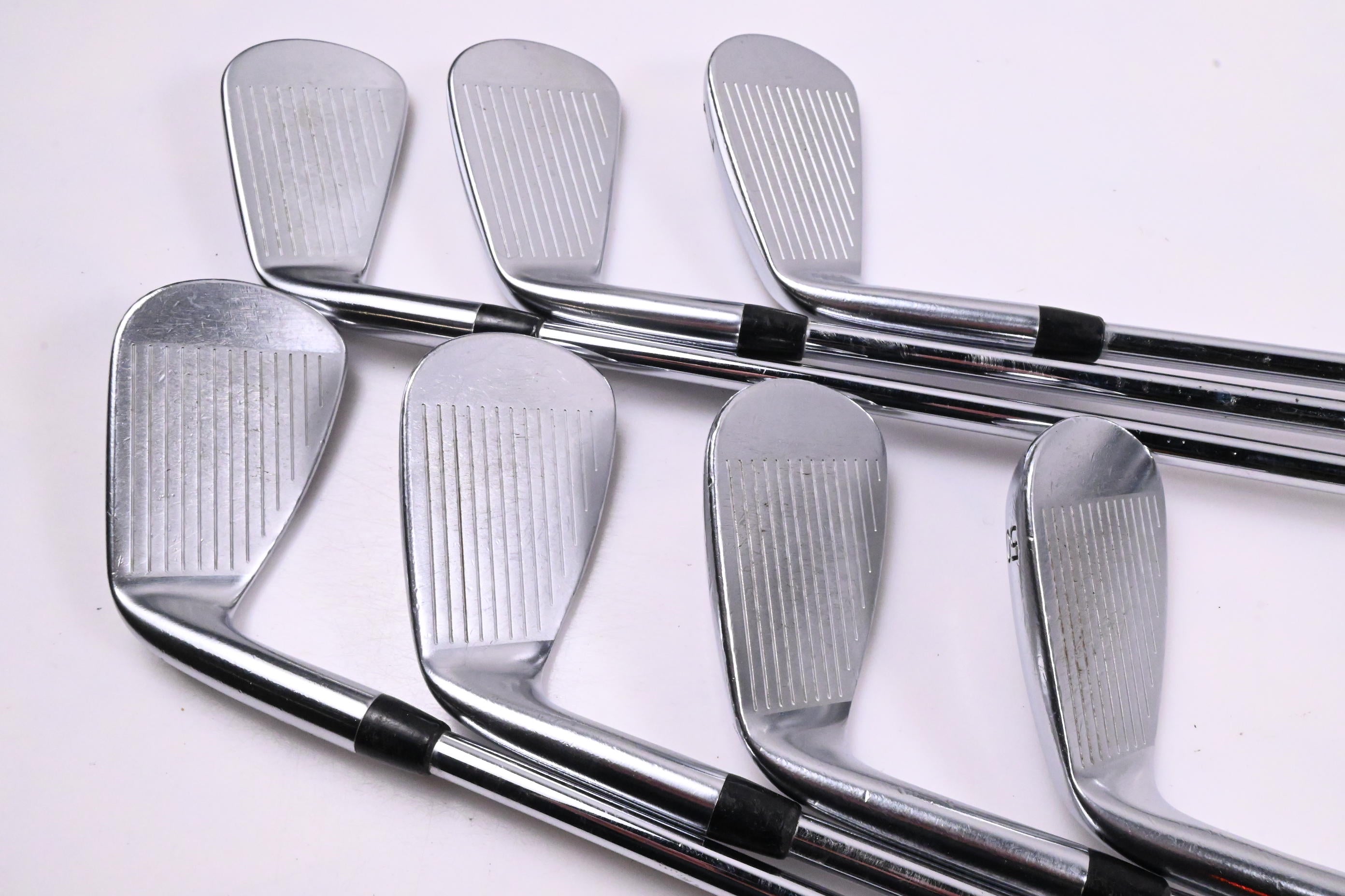 Titleist 718 AP2 Irons / 5-PW+50° / Regular Flex AMT Red R300 Shafts