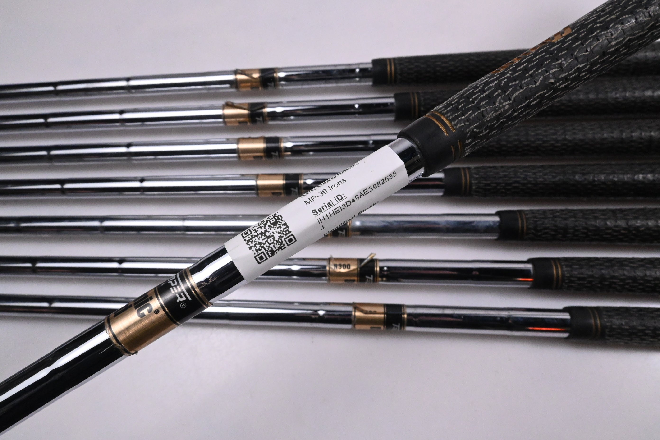 Mizuno MP-30 Irons / 3-PW / Regular Flex Dynamic Gold R300 Shafts