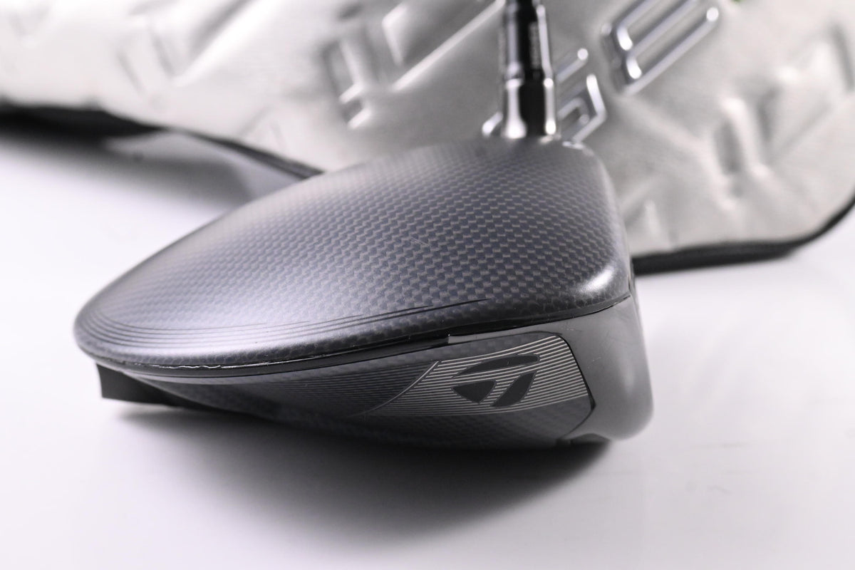 Taylormade Qi35 Driver / 10.5 Degree / Stiff Flex Speeder 6 Shaft