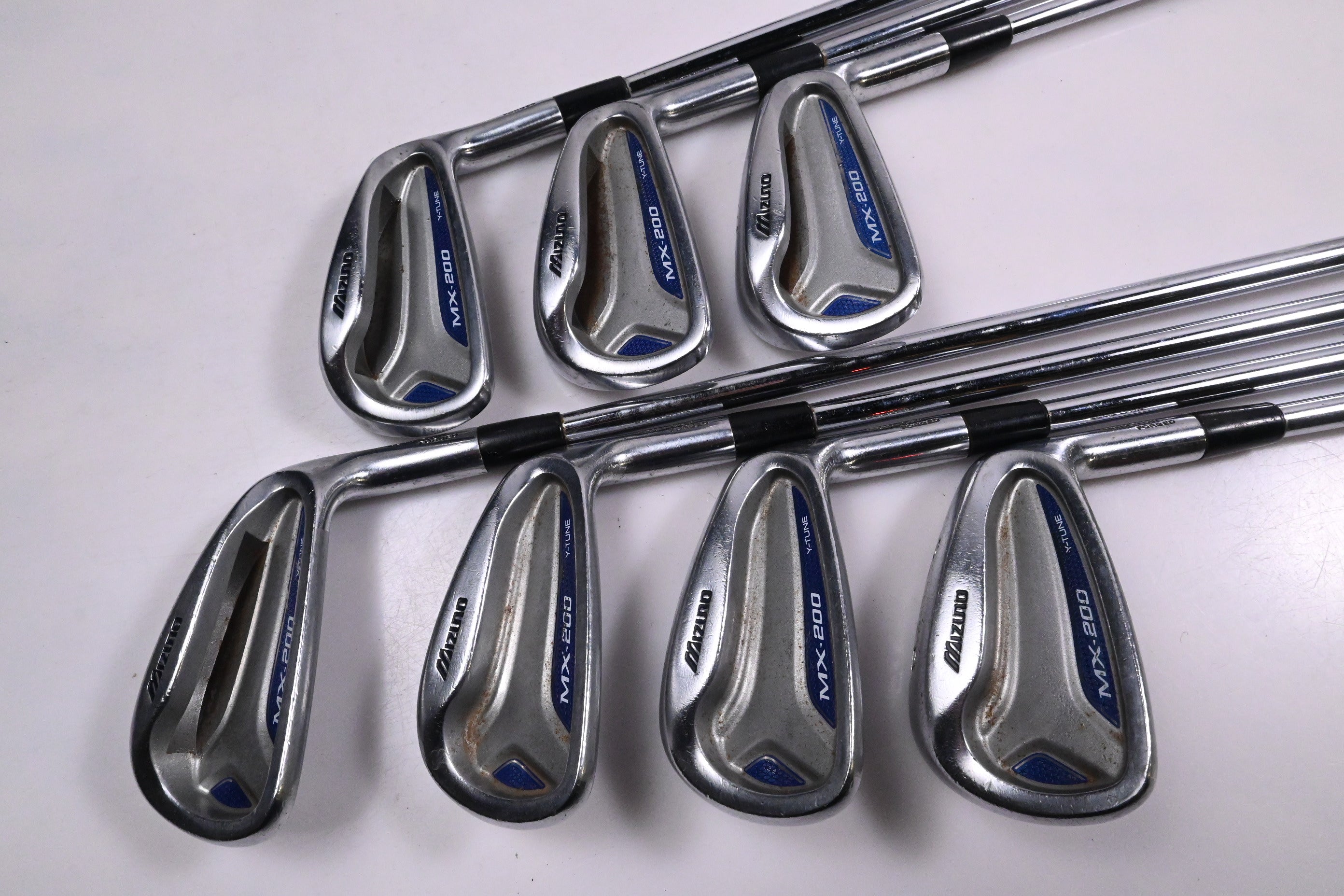 Mizuno MX-200 Irons / 4-PW / Regular Flex DynaLite Gold XP R300 Shafts