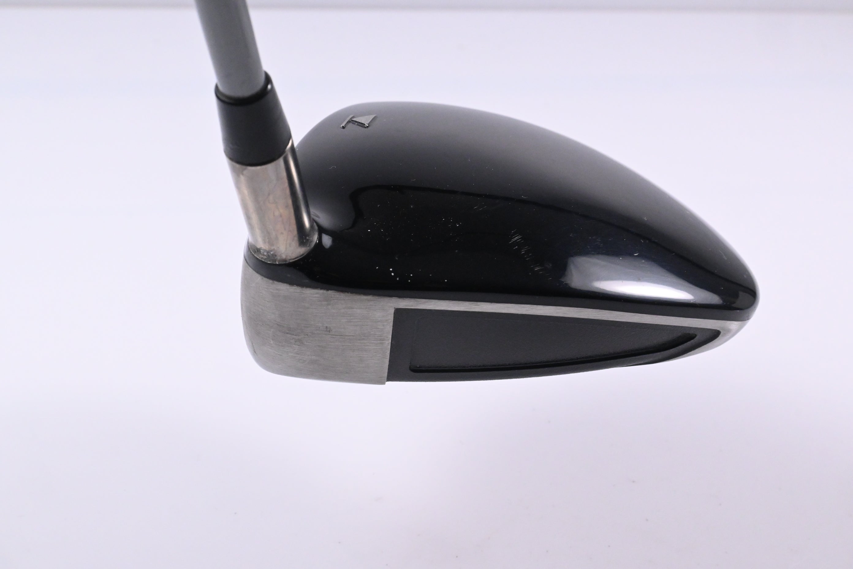 Titleist 907 D1 Driver / 8.5 Degree / Regular Flex Diamana 65 Blue 60 Shaft