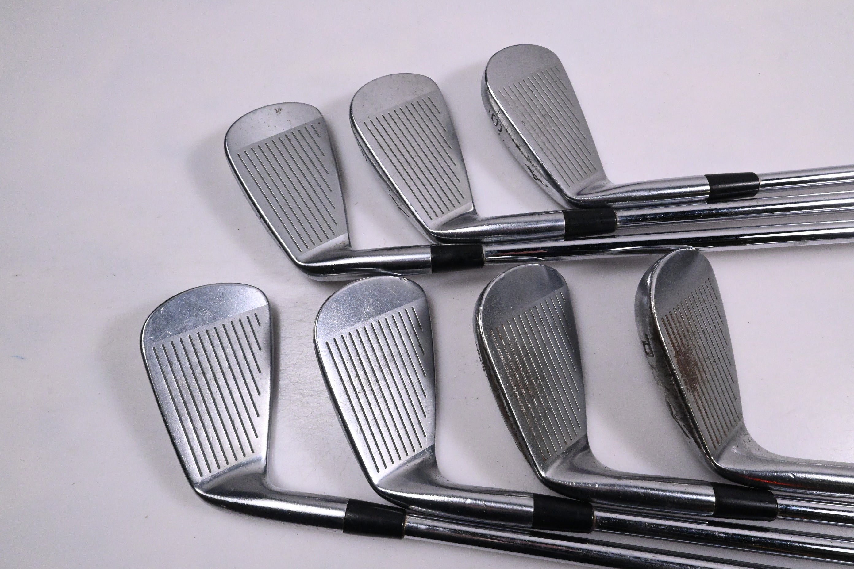 Mizuno MX-200 Irons / 4-PW / Regular Flex DynaLite Gold XP R300 Shafts