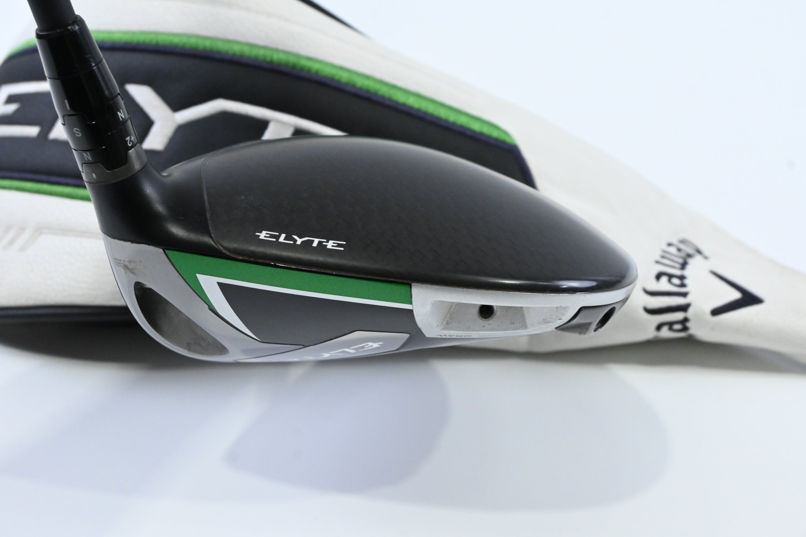 Callaway Elyte Driver / 10.5 Degree / Regular Flex Vanquish 4 Shaft
