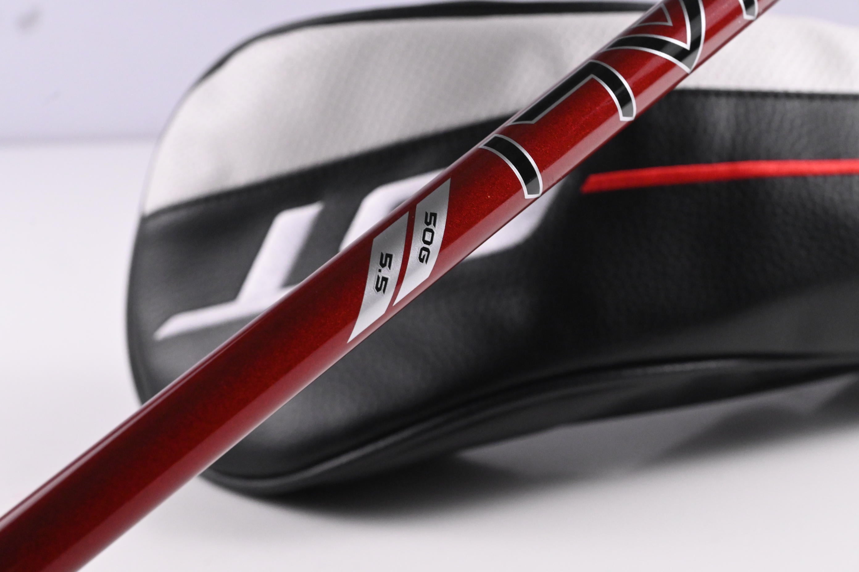 Titleist GT3 Driver / 10 Degree / Regular Flex Project X Denali Red 50 Shaft