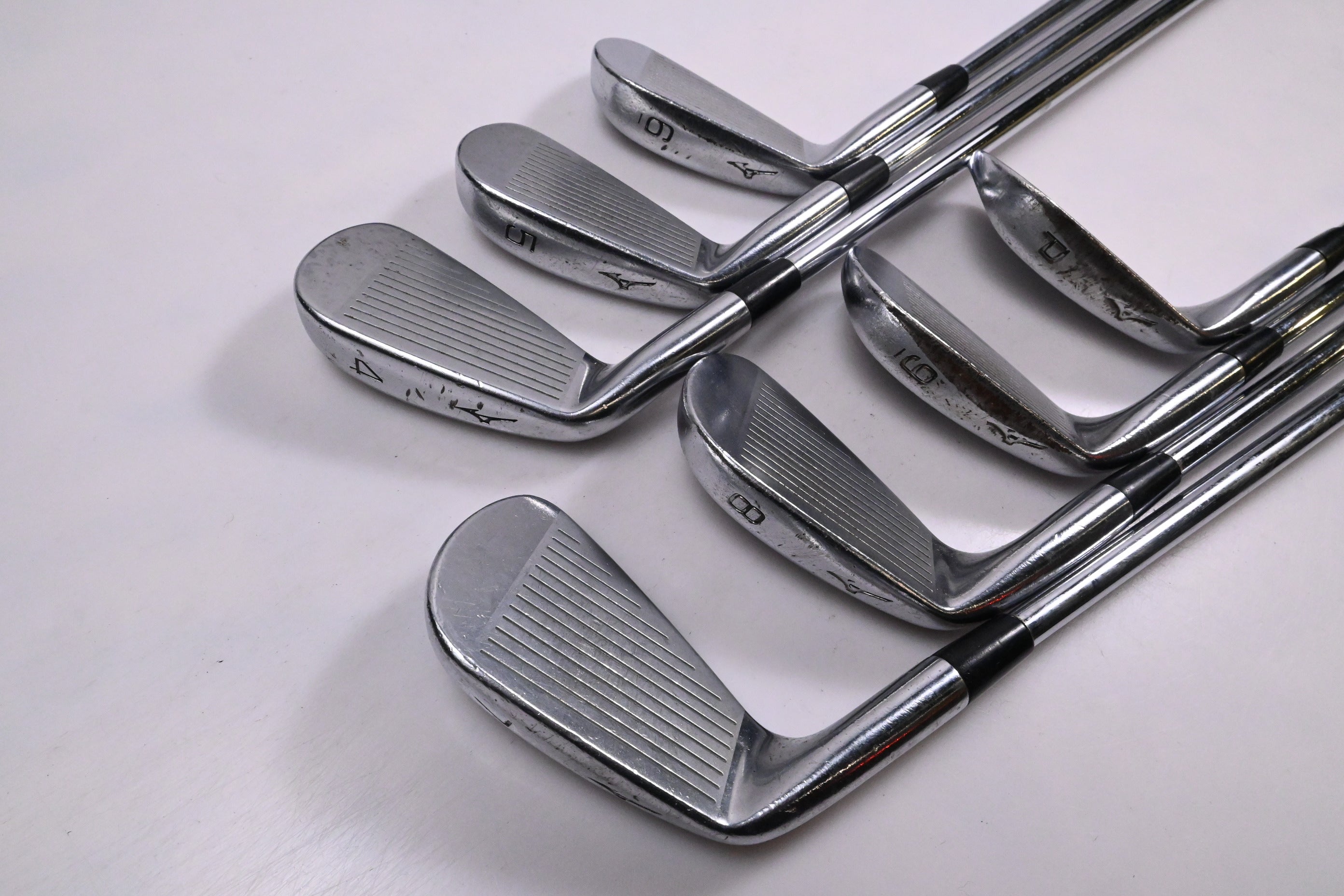Mizuno MX-200 Irons / 4-PW / Regular Flex DynaLite Gold XP R300 Shafts