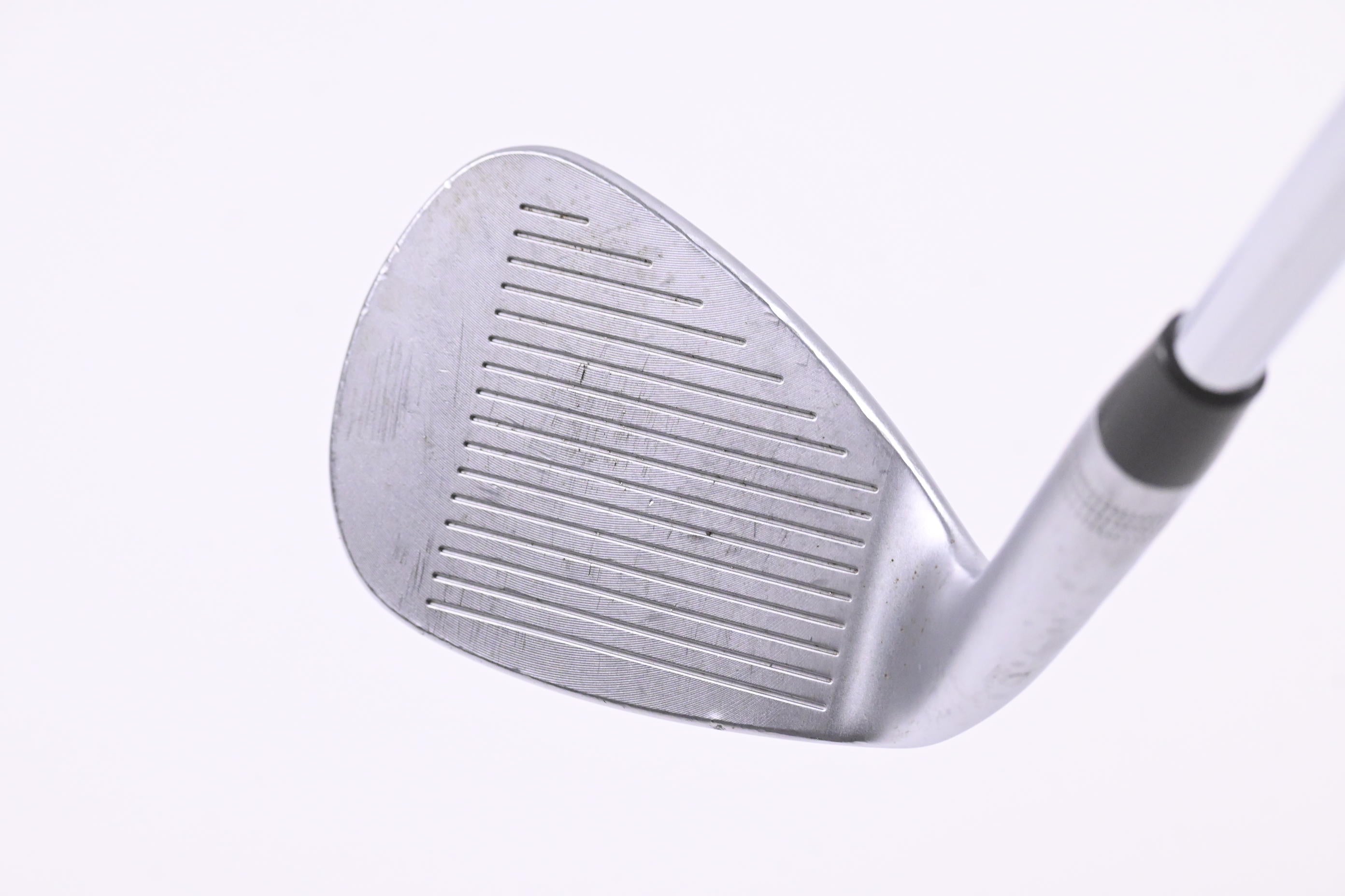 Wilson Staff Model Sand Wedge / 54 Degree / Stiff Flex Dynamic Gold 120 S300