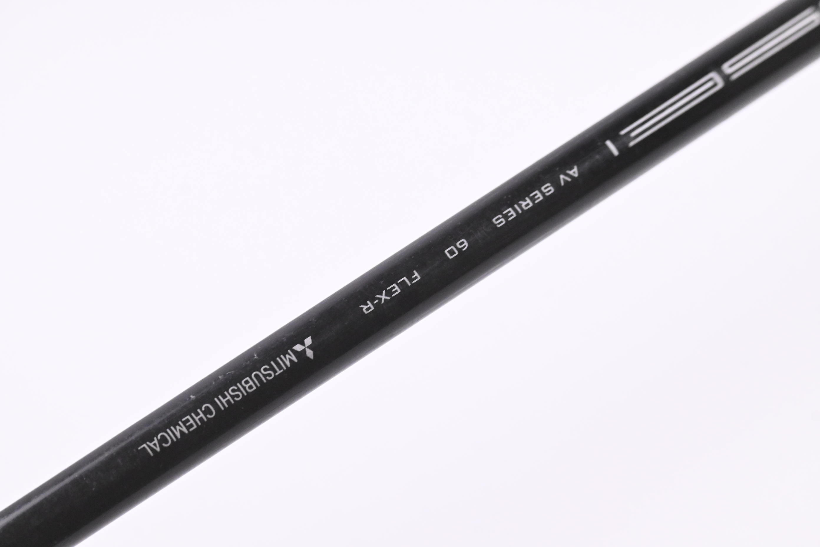 Wilson D9 #9 Iron / 37 Degree / Regular Flex Mitsubishi Tensei AV White 60 Shaft
