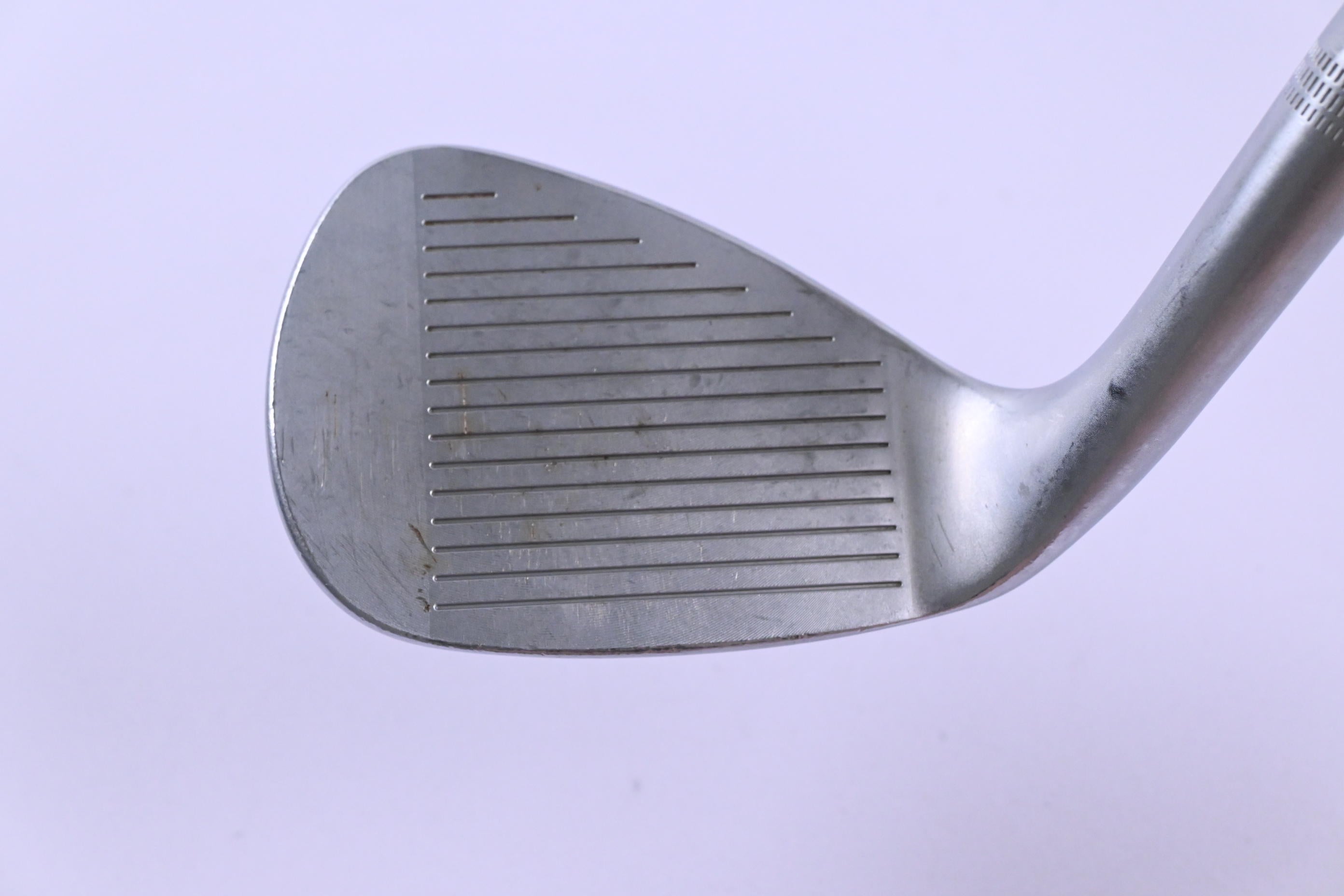 Wilson Staff Model Gap Wedge / 52 Degree / Wedge Flex Dynamic Gold AMT