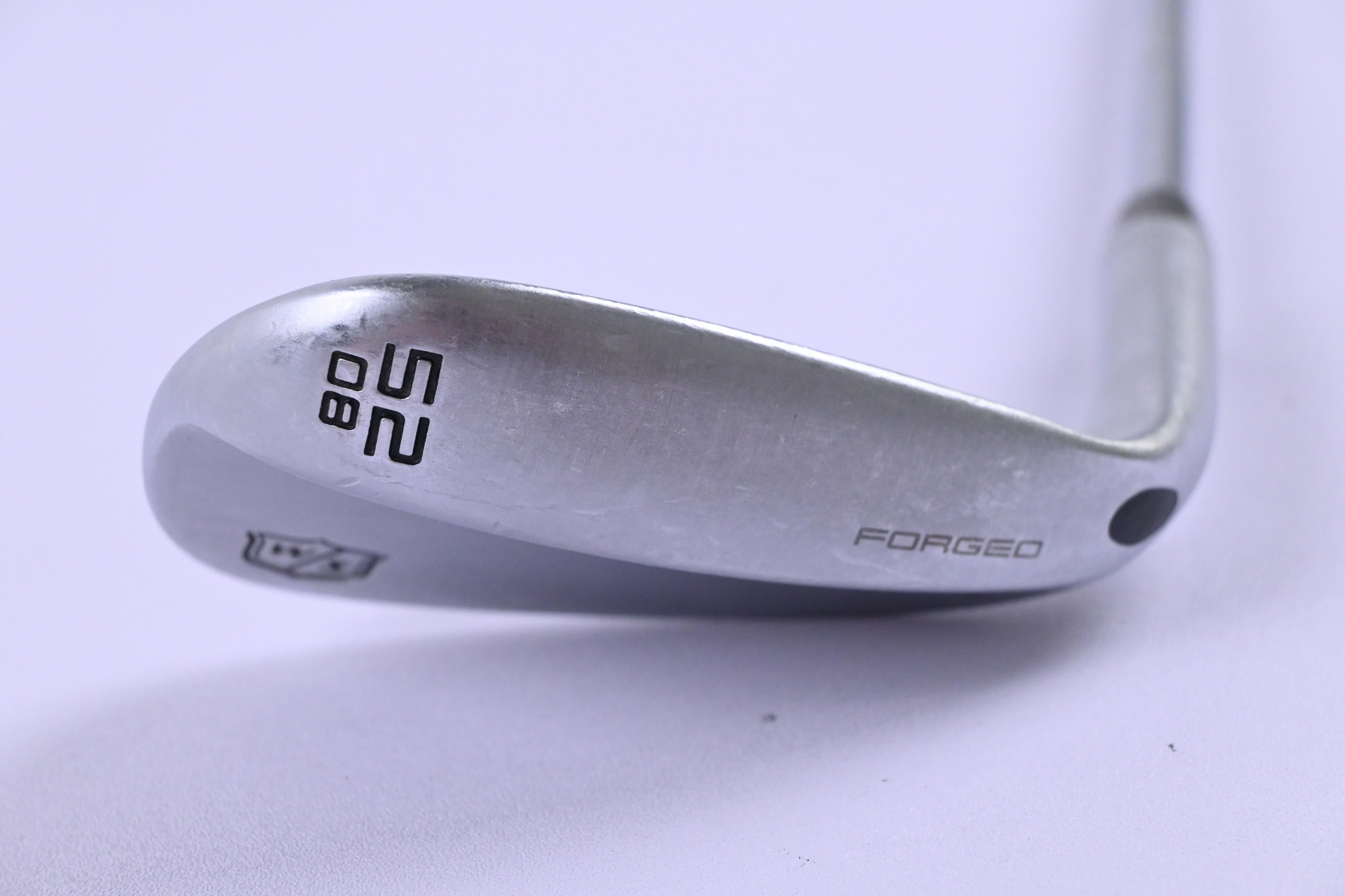 Wilson Staff Model Gap Wedge / 52 Degree / Wedge Flex Dynamic Gold AMT
