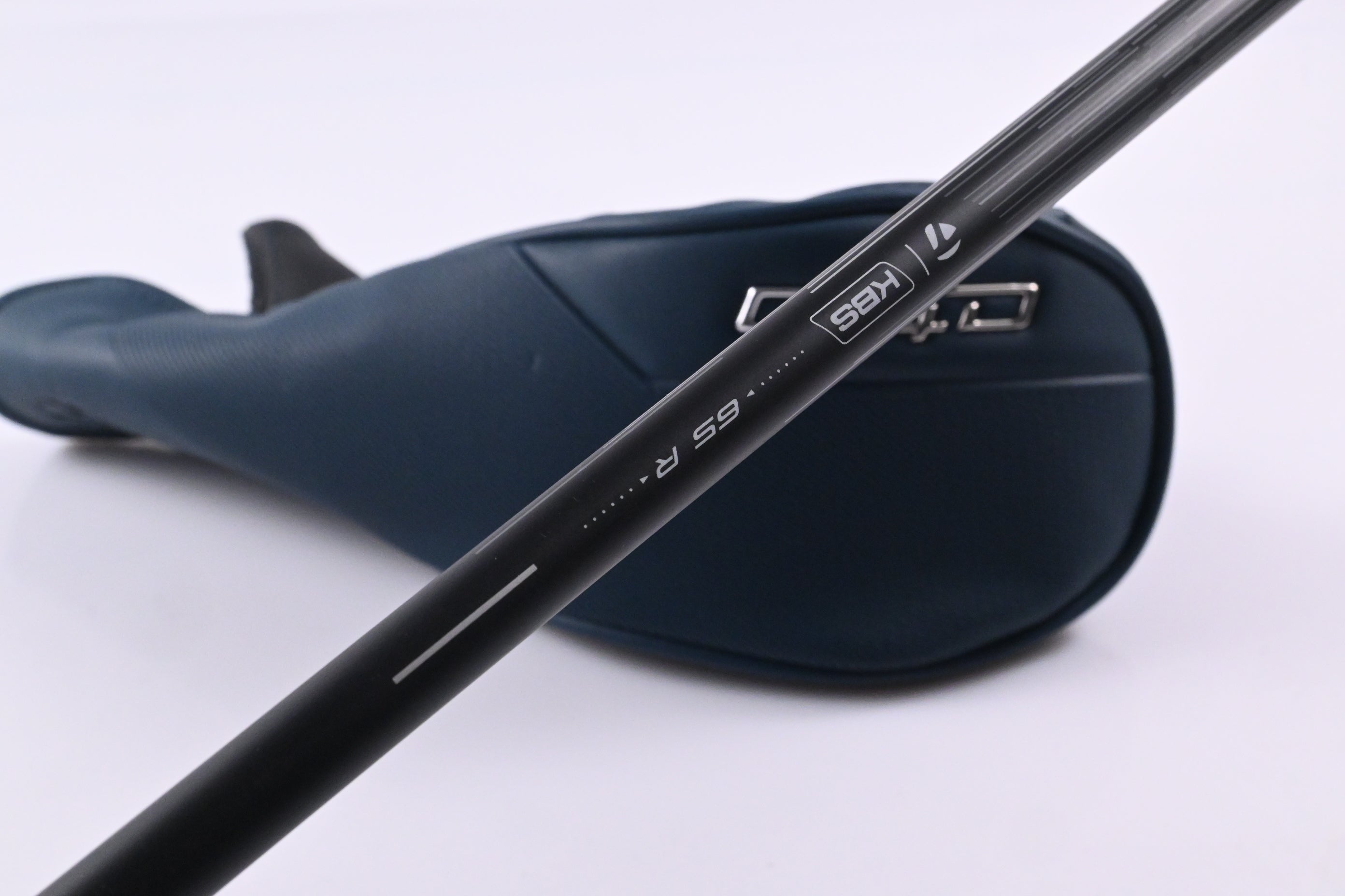 Taylormade Qi4D #4 Hybrid / 22 Degree / Regular Flex Reax 65 Shaft