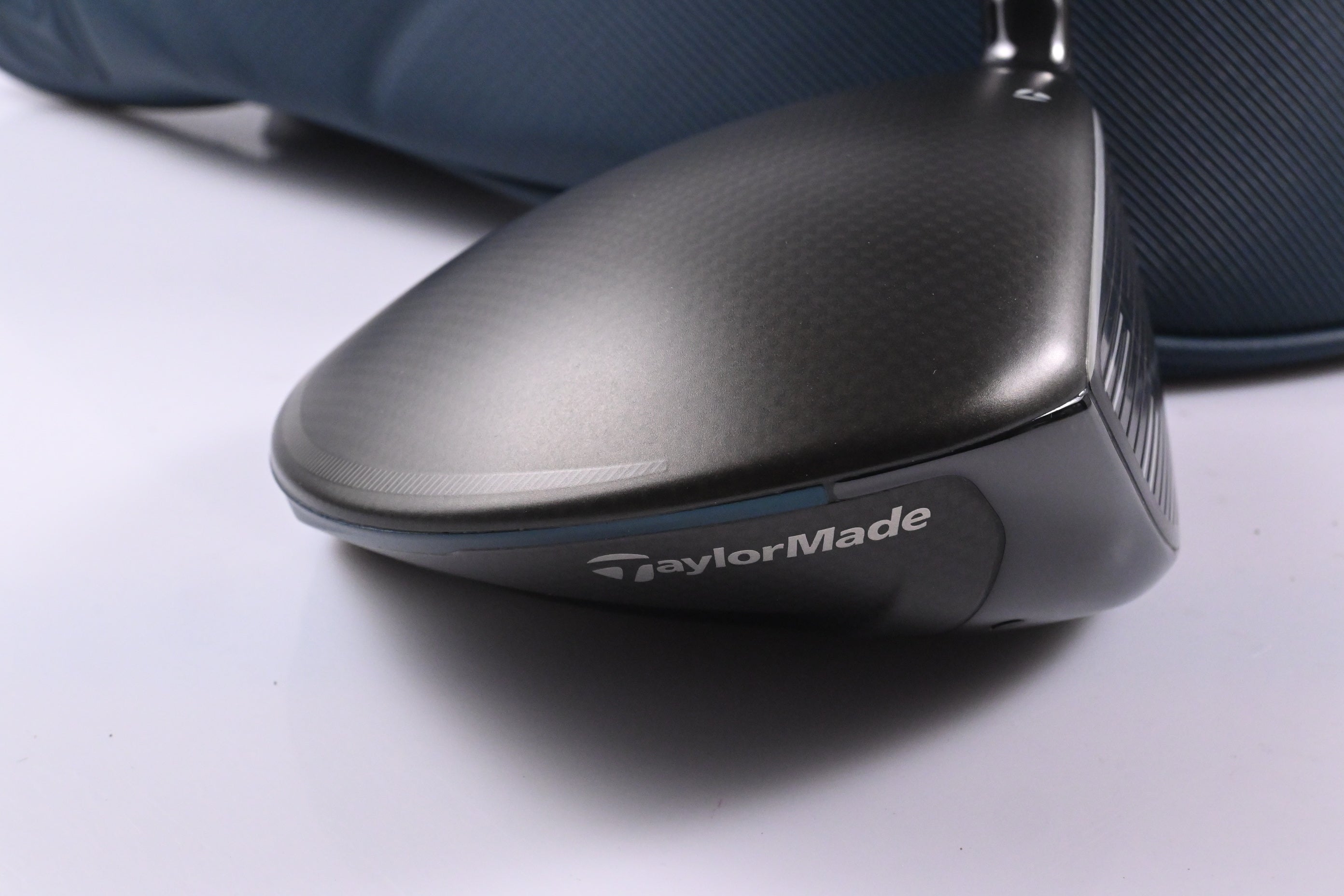 Taylormade Qi4D Driver / 10.5 Degree / Stiff Flex Mitsubishi Reax 50 Shaft