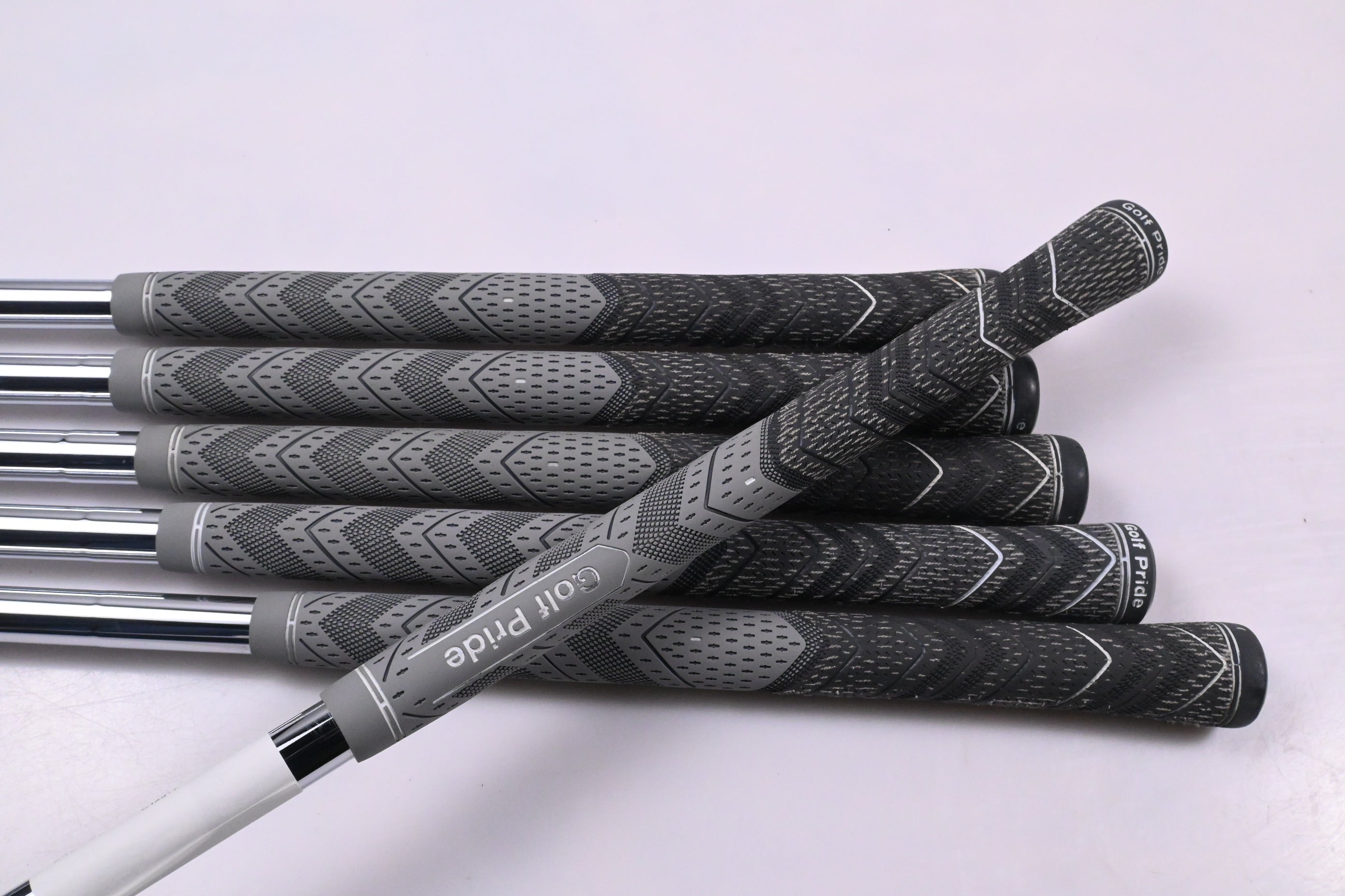 Titleist CB/MB 620 Irons / 5-PW / Stiff Flex AMT Black S300 Shafts