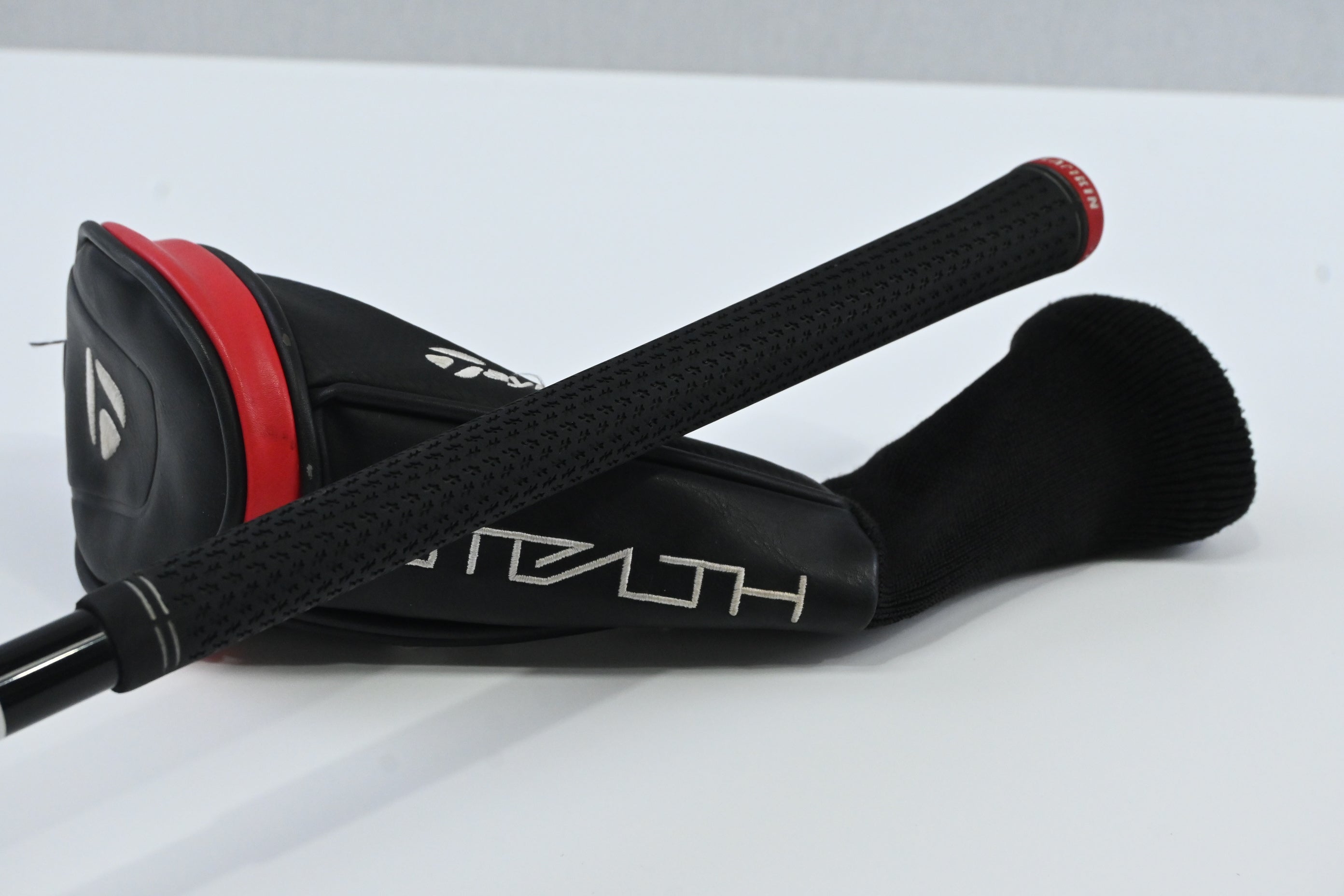 Taylormade Stealth #4 Hybrid / 22 Degree / Stiff Flex Fujikura Ventus Red 7