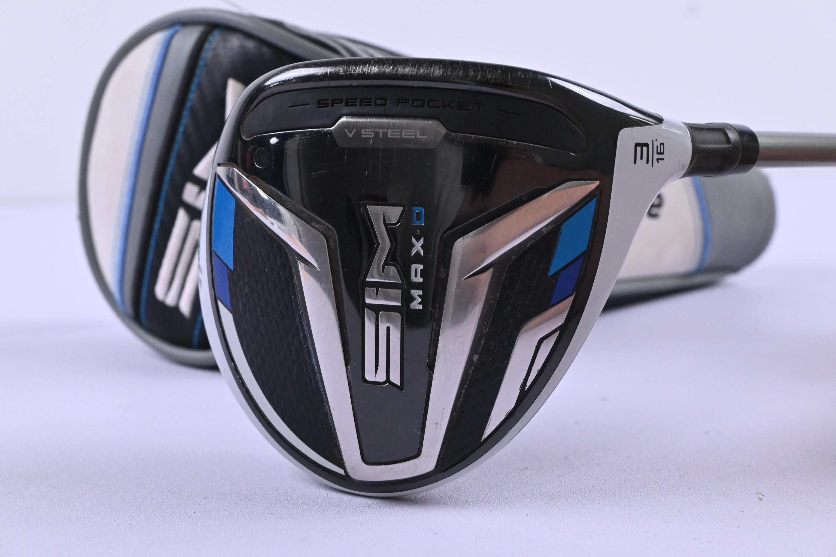 Taylormade SIM Max D #3 Wood / 16 Degree / Regular Flex UST Helium 5