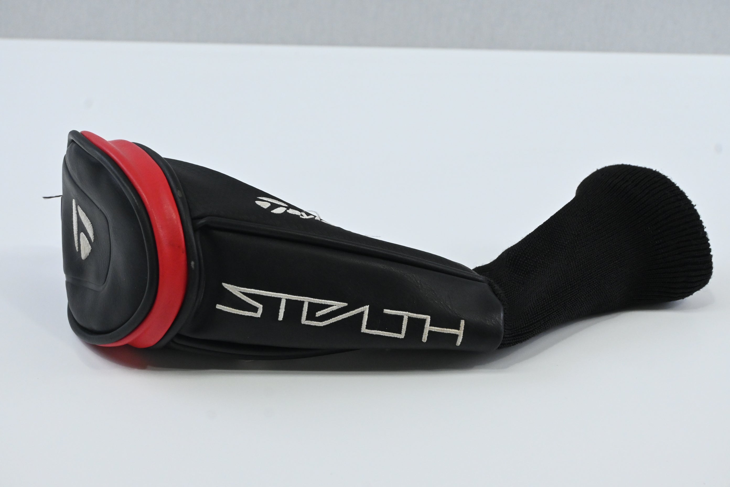 Taylormade Stealth #4 Hybrid / 22 Degree / Stiff Flex Fujikura Ventus Red 7