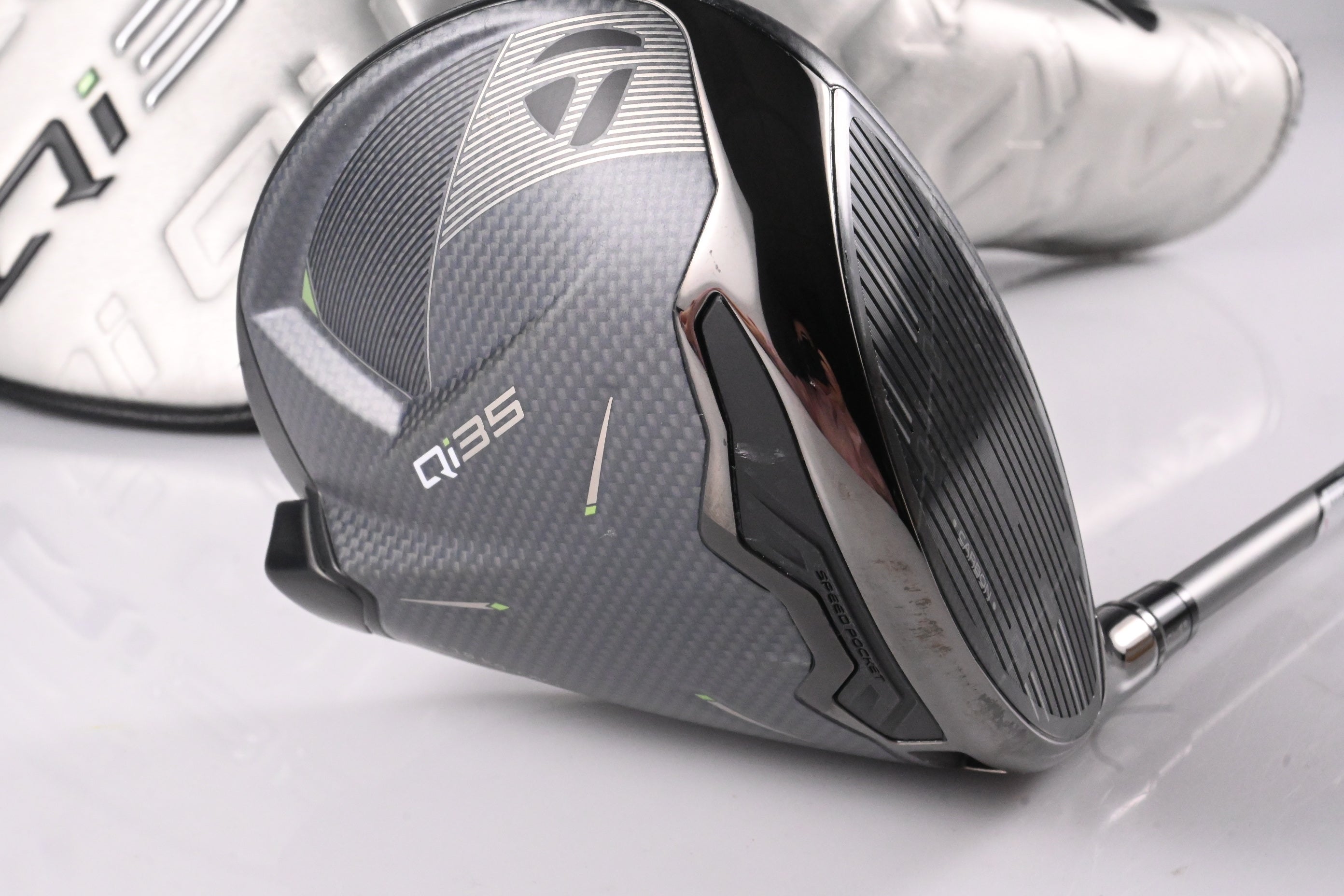 Taylormade Qi35 Max Driver / 12 Degree / Regular Flex Fujikura Air Speeder 50