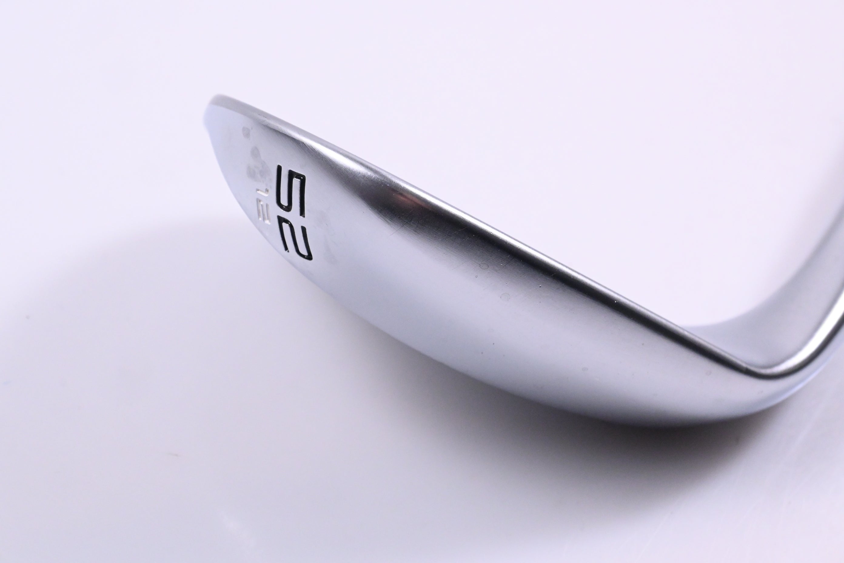 Cleveland CBX Full Face 2 Gap Wedge / 52 Degree / Wedge Flex Catalyst Spinner 80