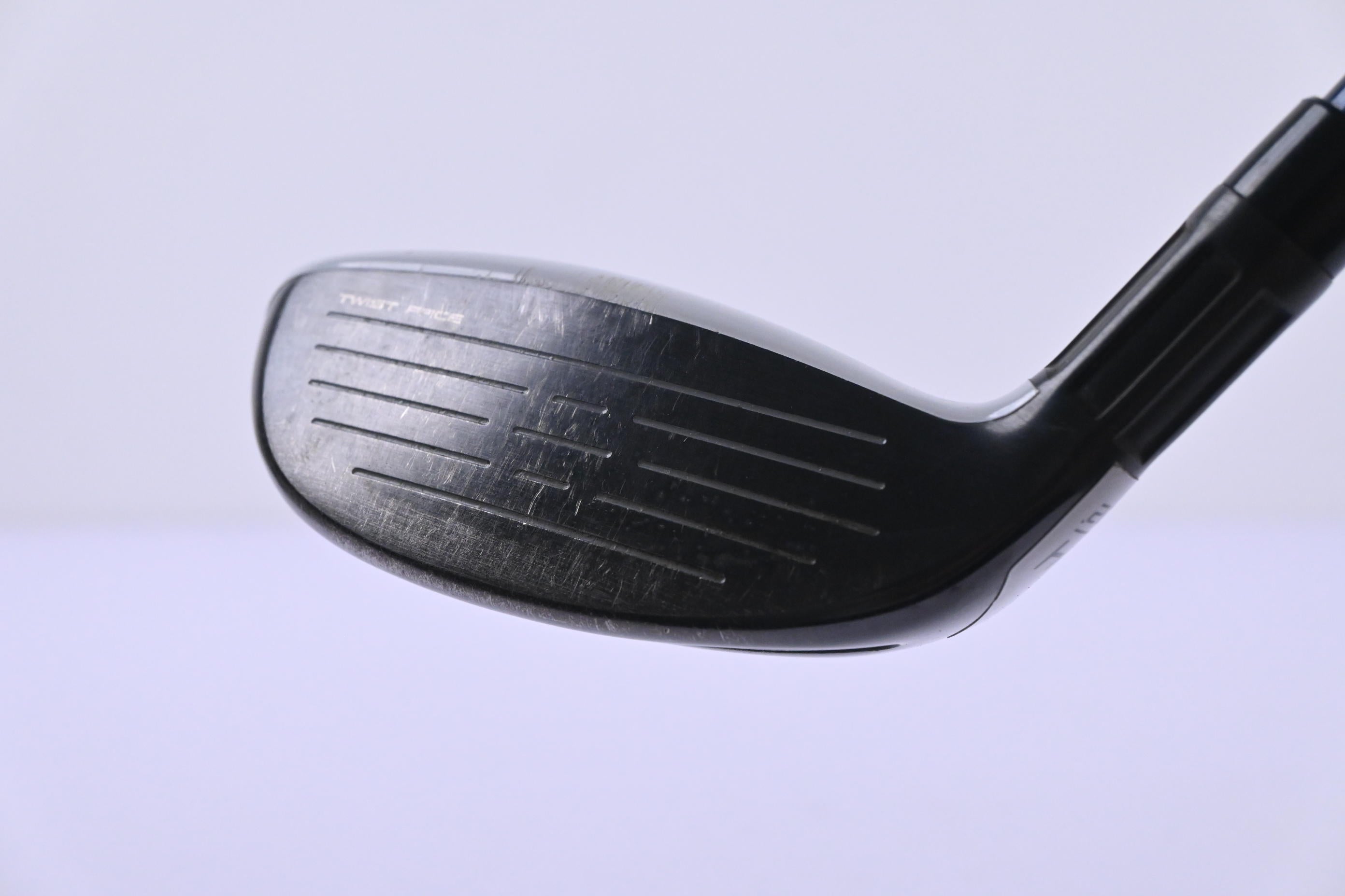 Taylormade SIM2 Max #4 Hybrid / 22 Degree / Stiff Flex Fujikura Ventus Blue 7
