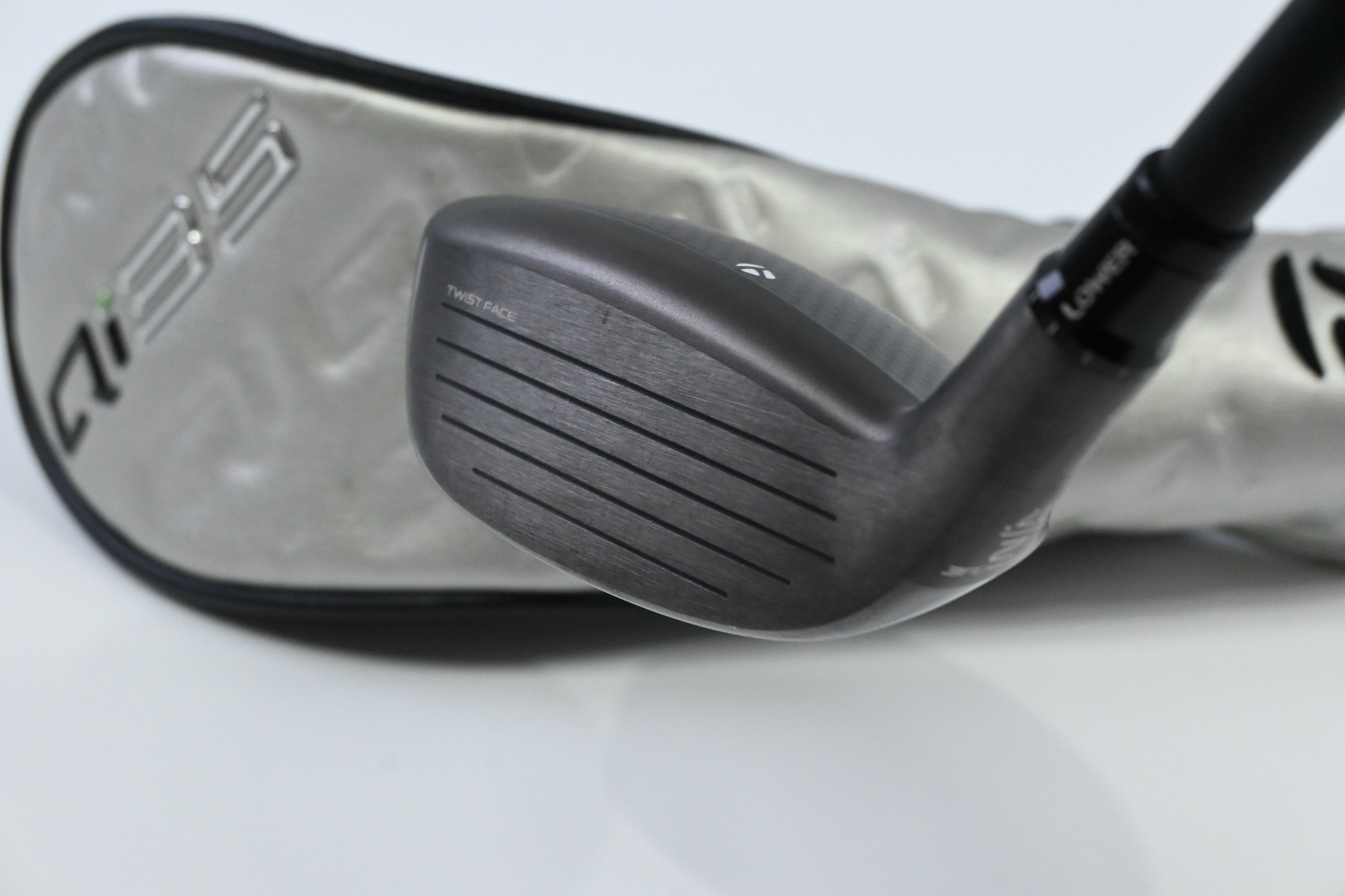 Taylormade Qi35 #2 Hybrid / 17 Degree / Senior Flex Pro Force V2 55 Shaft
