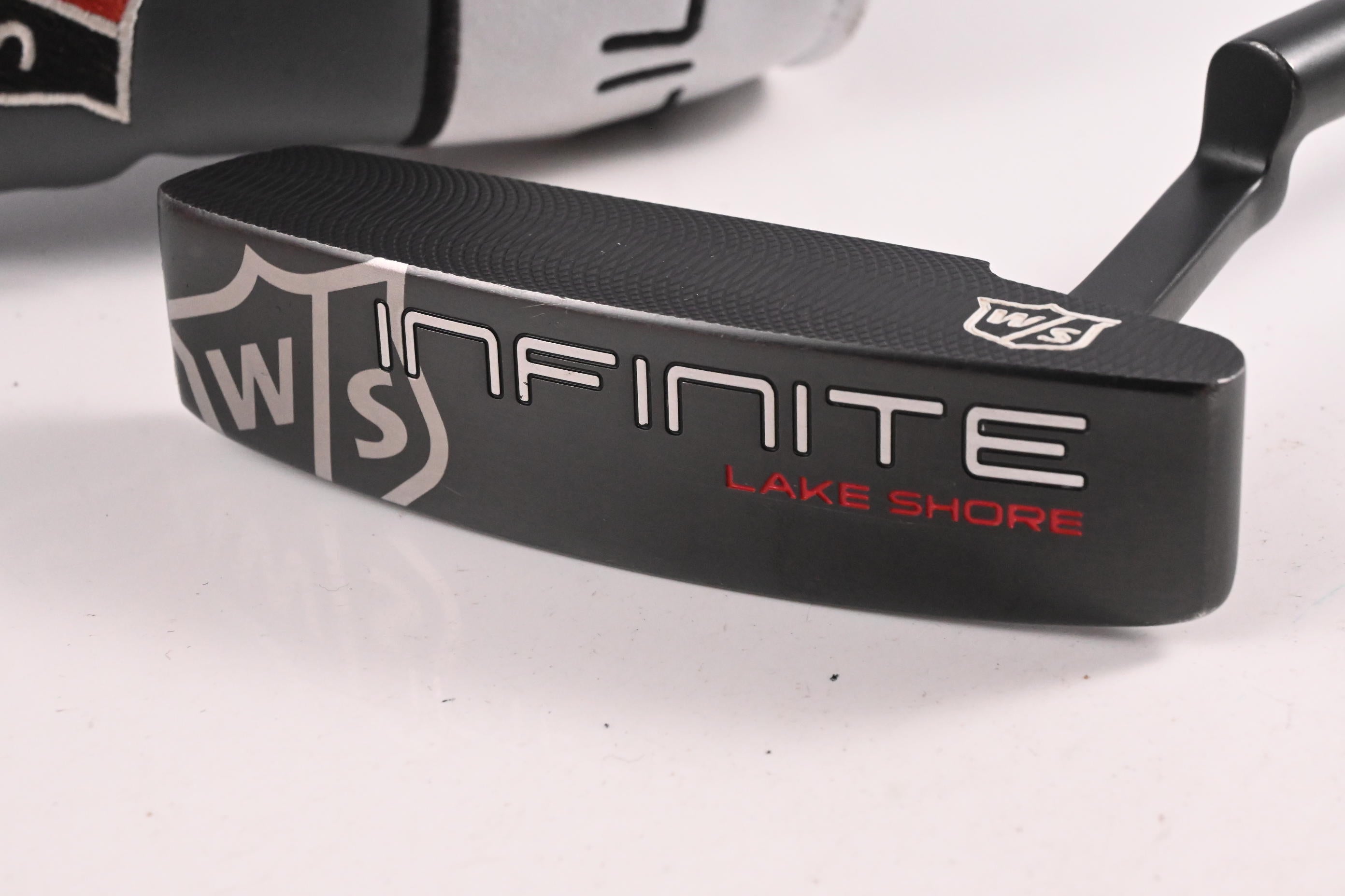 Wilson Infinite Lake Shore 2018 Putter / 34 Inch