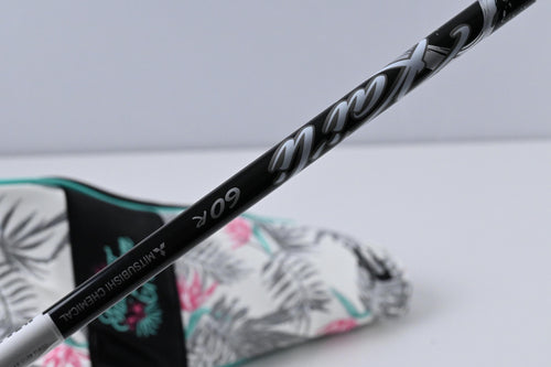 Cobra Aerojet Palm Tree Crew Driver / 10.5 Degree / Regular Flex Kai'li White