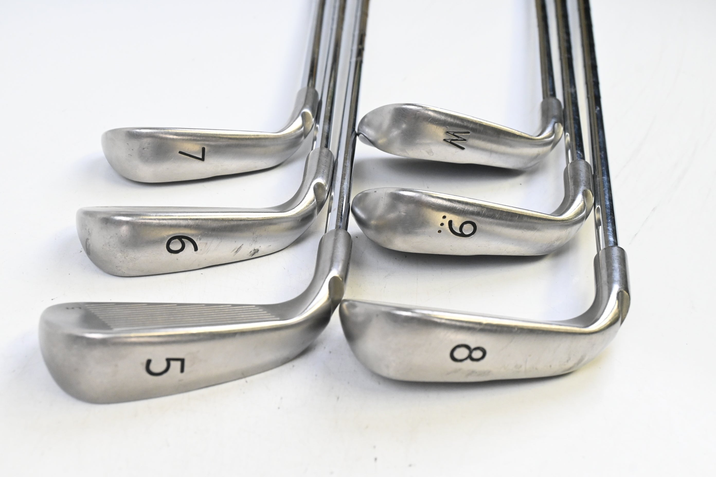 Ping G30 Irons / 5-PW / White Dot / Regular Flex Ping CFS Shafts