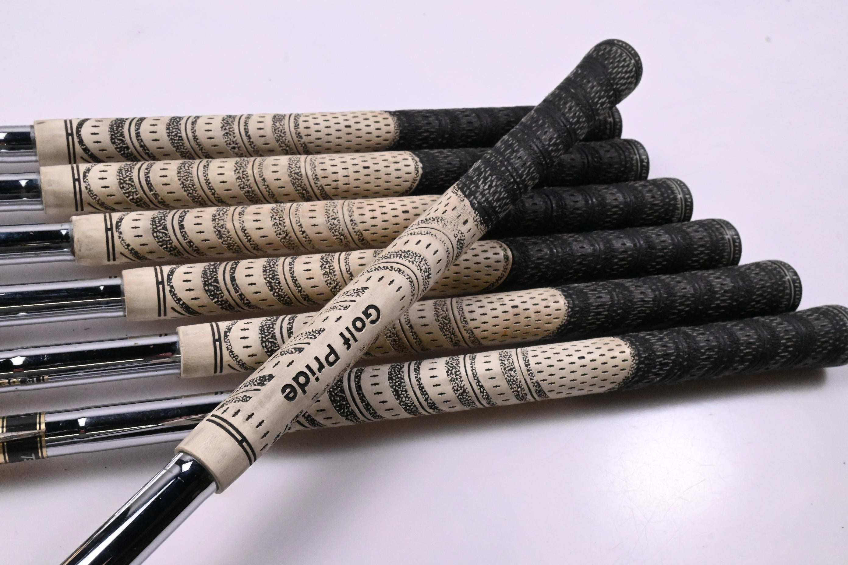 Nike VR Split Cavity Irons / 4-PW / Stiff Flex Dynamic Gold S300 Shafts