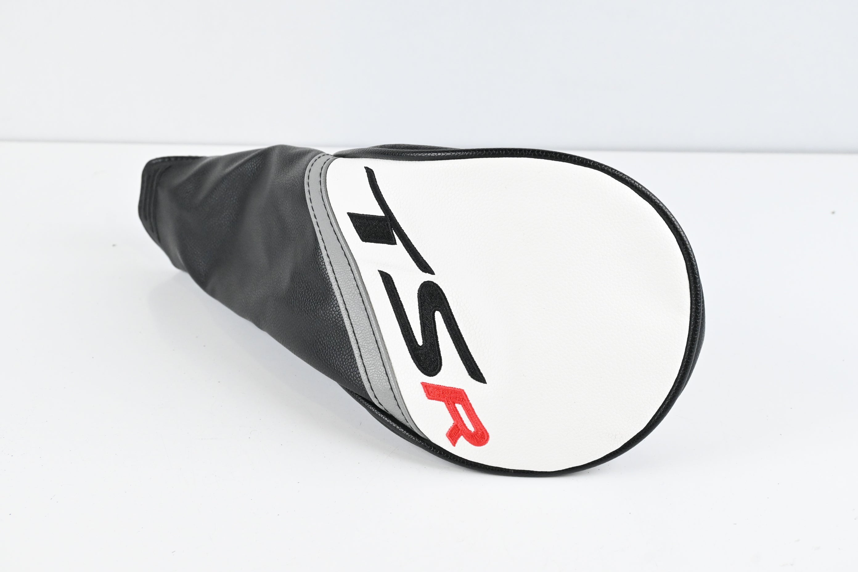 Left Hand Titleist TSR3 Driver / 9 Degree / Regular Flex Kai'li Red Dark Waves