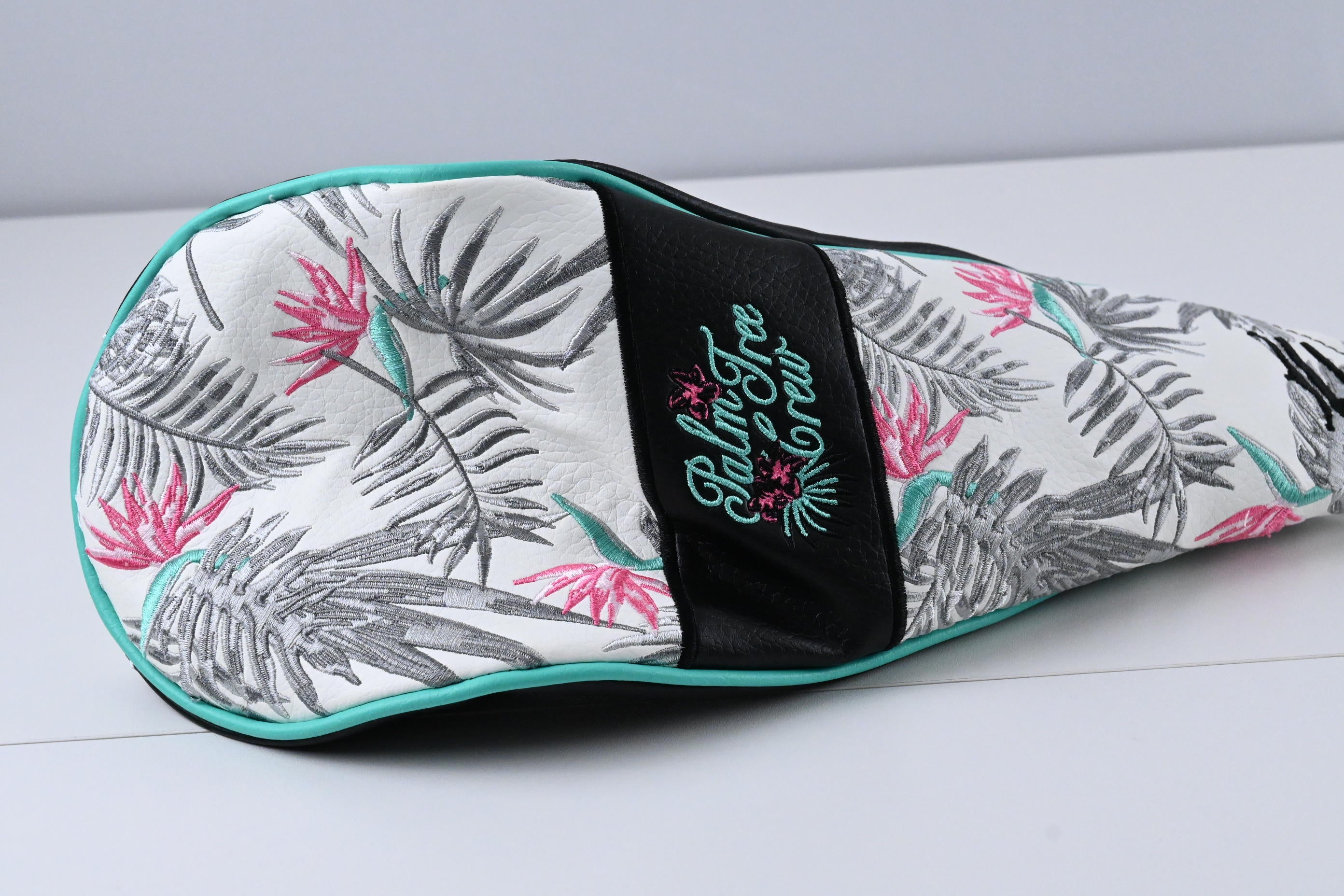 Cobra Aerojet Palm Tree Crew Driver / 10.5 Degree / Regular Flex Kai'li White