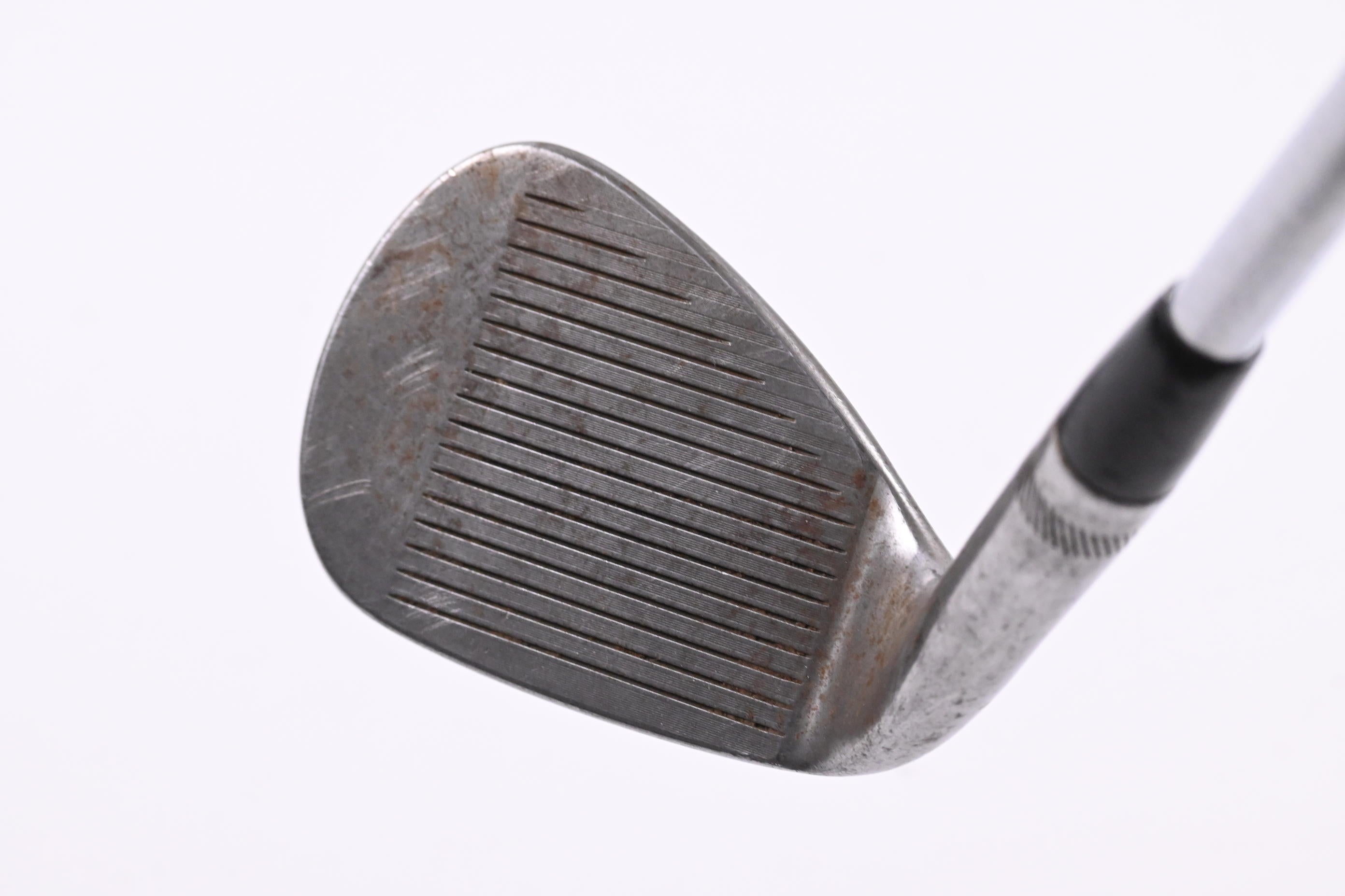 Titleist Vokey SM9 Wedge / 52 Degrees / Stiff Flex Project X IO Shaft