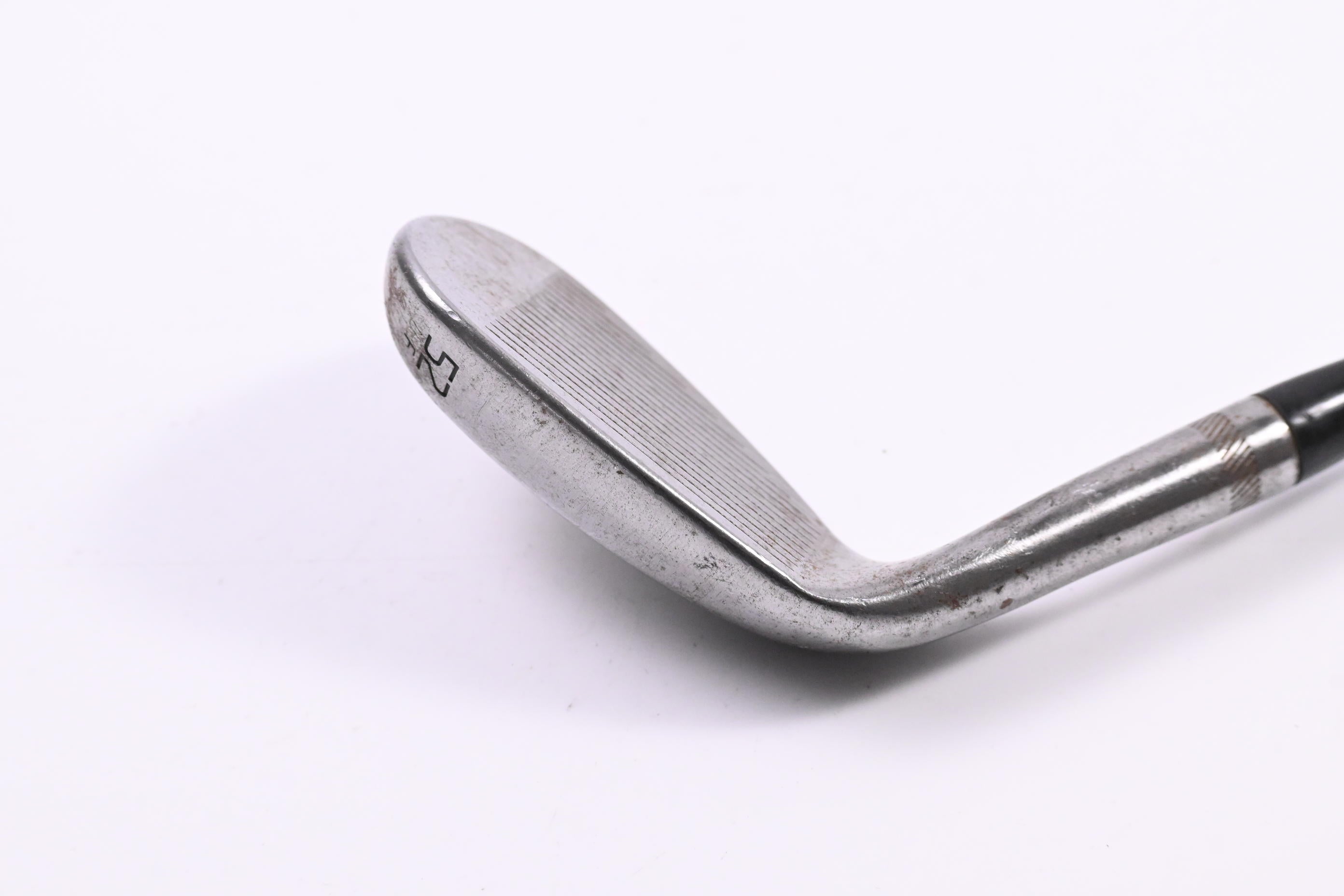 Titleist Vokey SM9 Wedge / 52 Degrees / Stiff Flex Project X IO Shaft