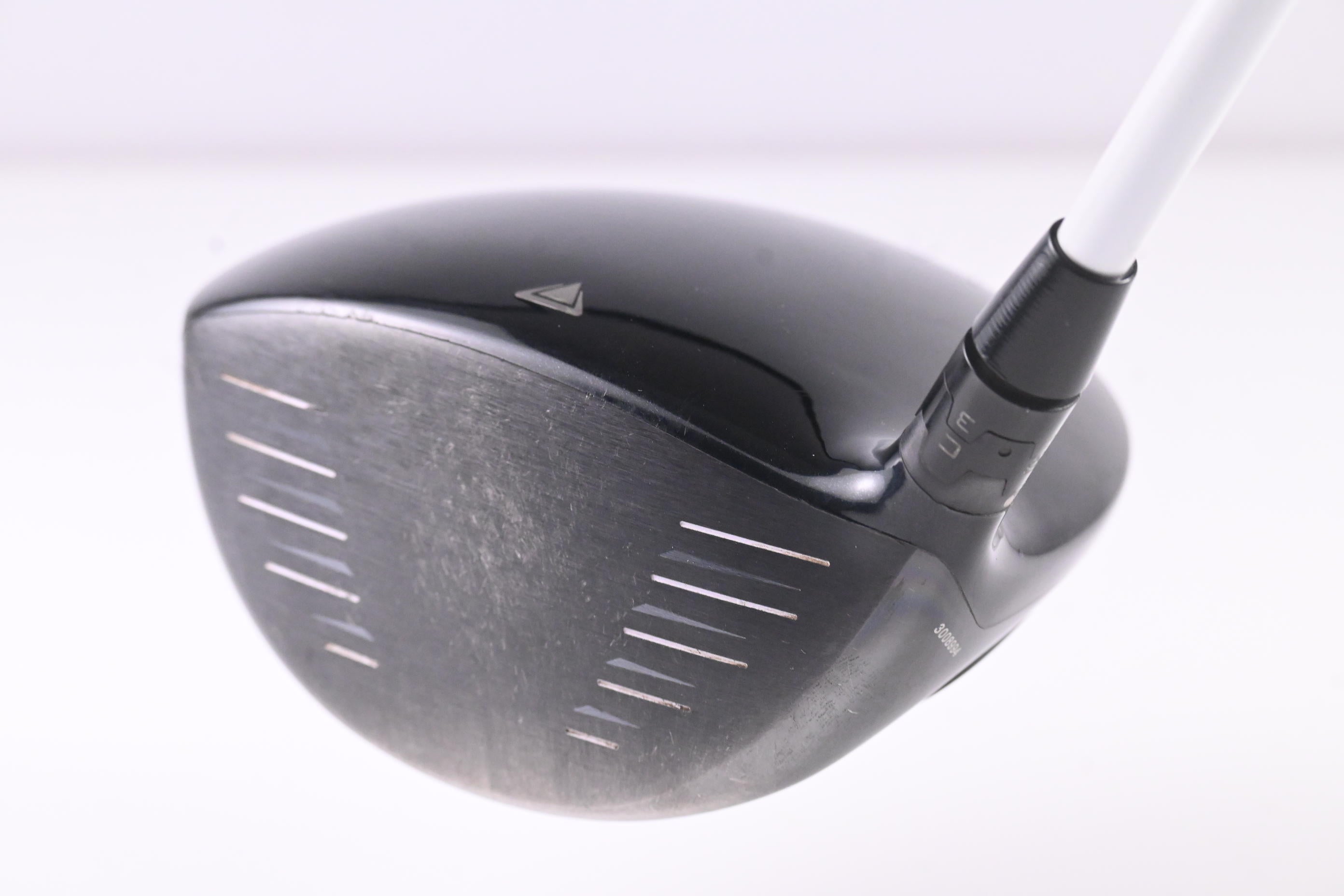 Titleist 915 D2 Driver / 10.5 Degree / Stiff Flex Aldila Rogue Silver 70 Shaft
