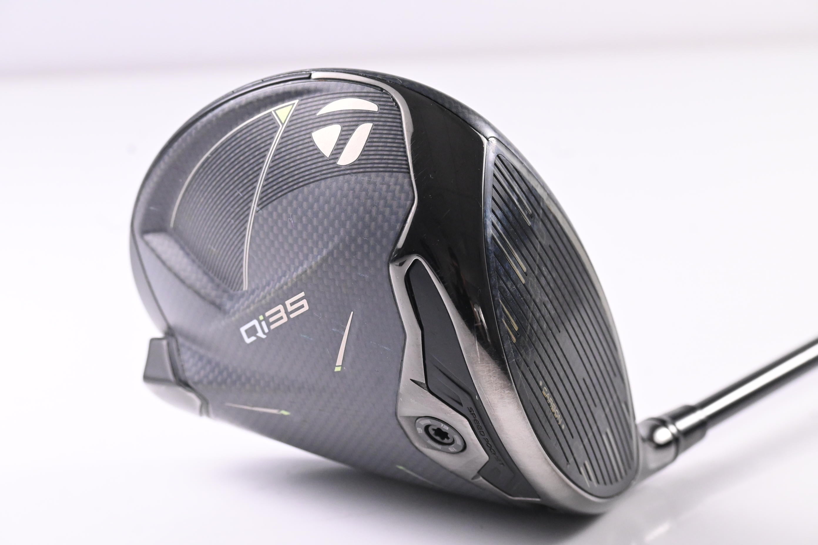 Taylormade Qi35 Driver / 10.5 Degree / Regular Flex KBS Max HL 50 Shaft